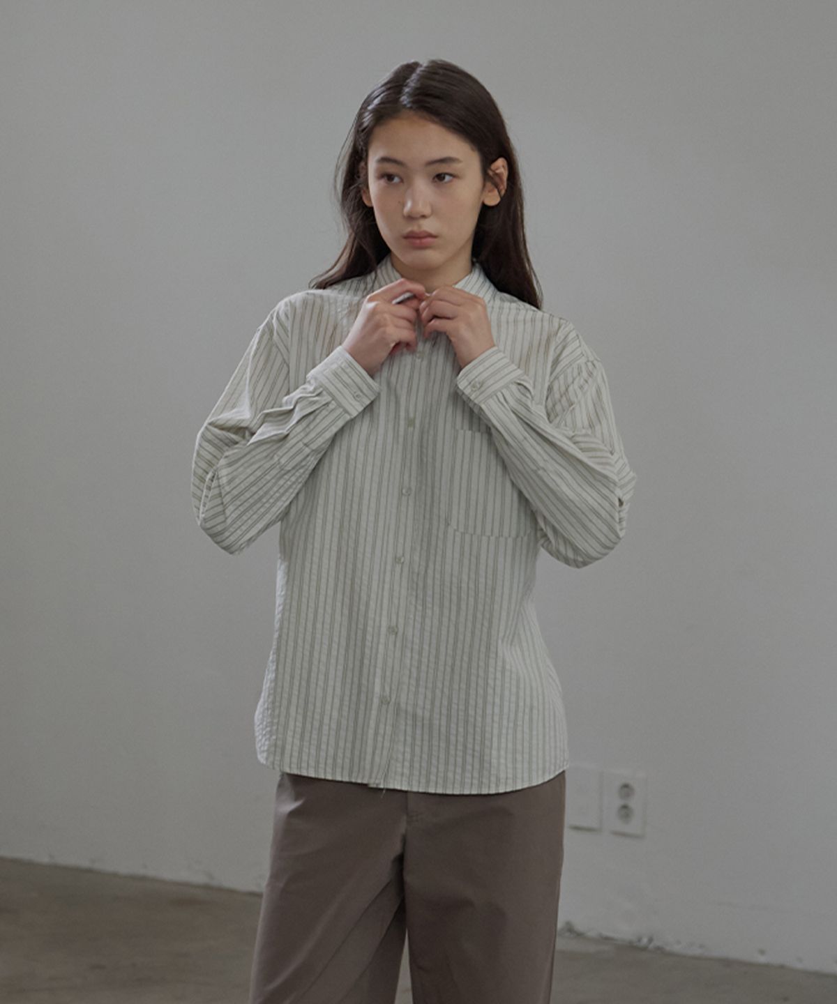 벗튼(BUT'TON) Stripe Loop Shirt (Ivory)