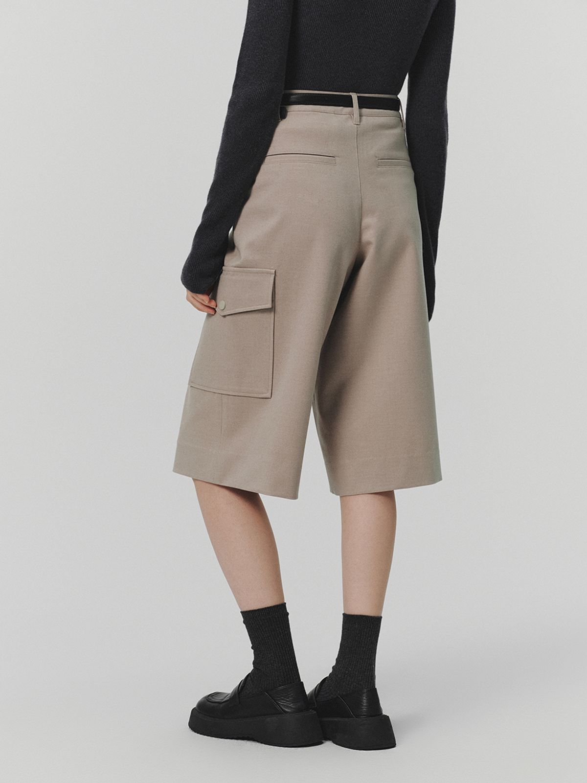 르니나(LENINA) [리퍼브 특가] NELLE wool half pants_LIGHT GRAY