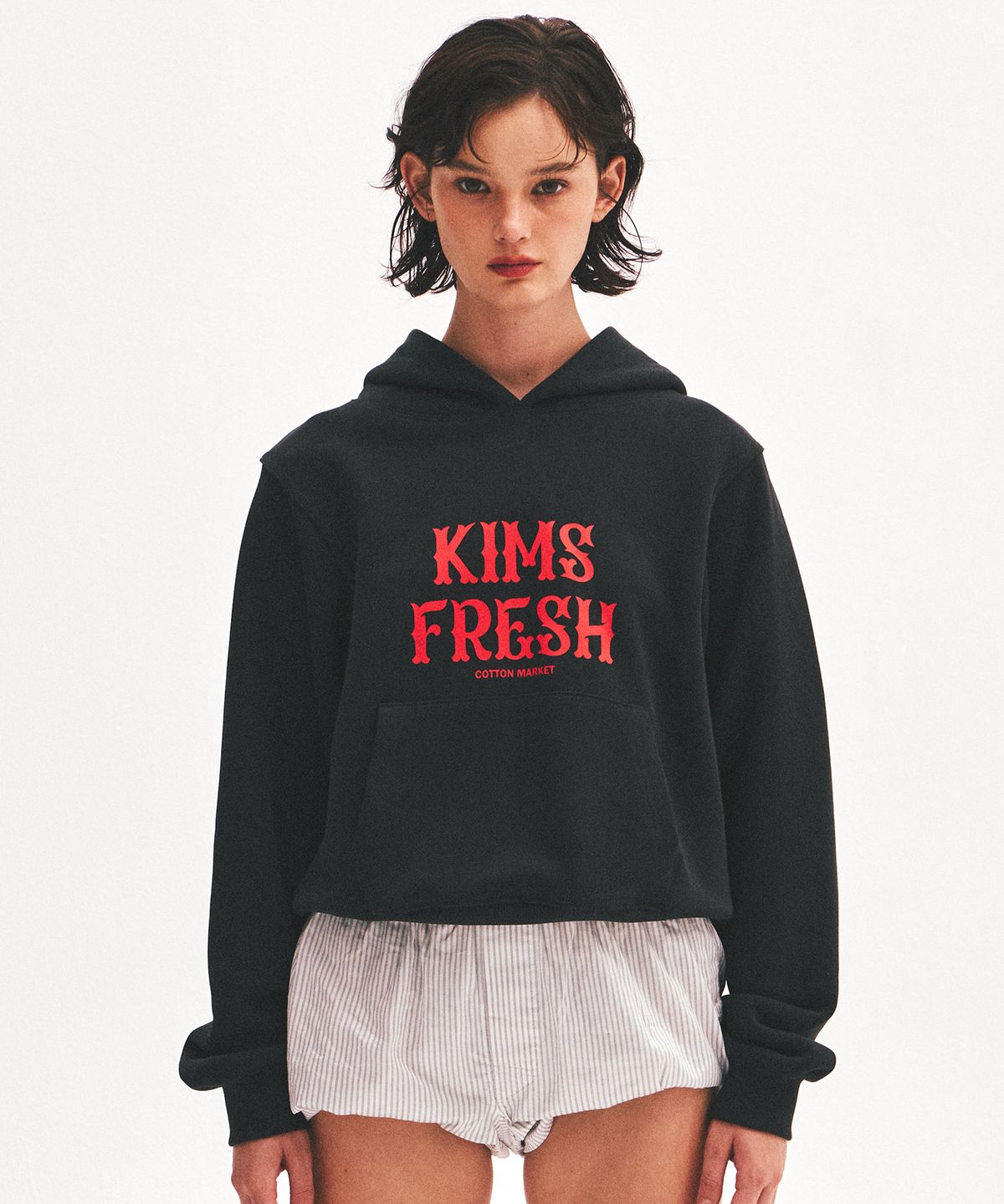킴스 프레시 코튼 마켓(KIMS FRESH COTTON MARKET) Kims Aren Logo Hoodie Black