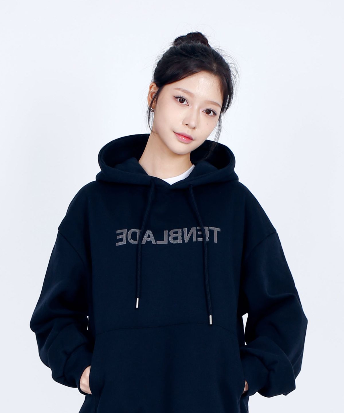 텐블레이드(TENBLADE) 크랙 로고 오버핏 기모 후드티 (6컬러)
