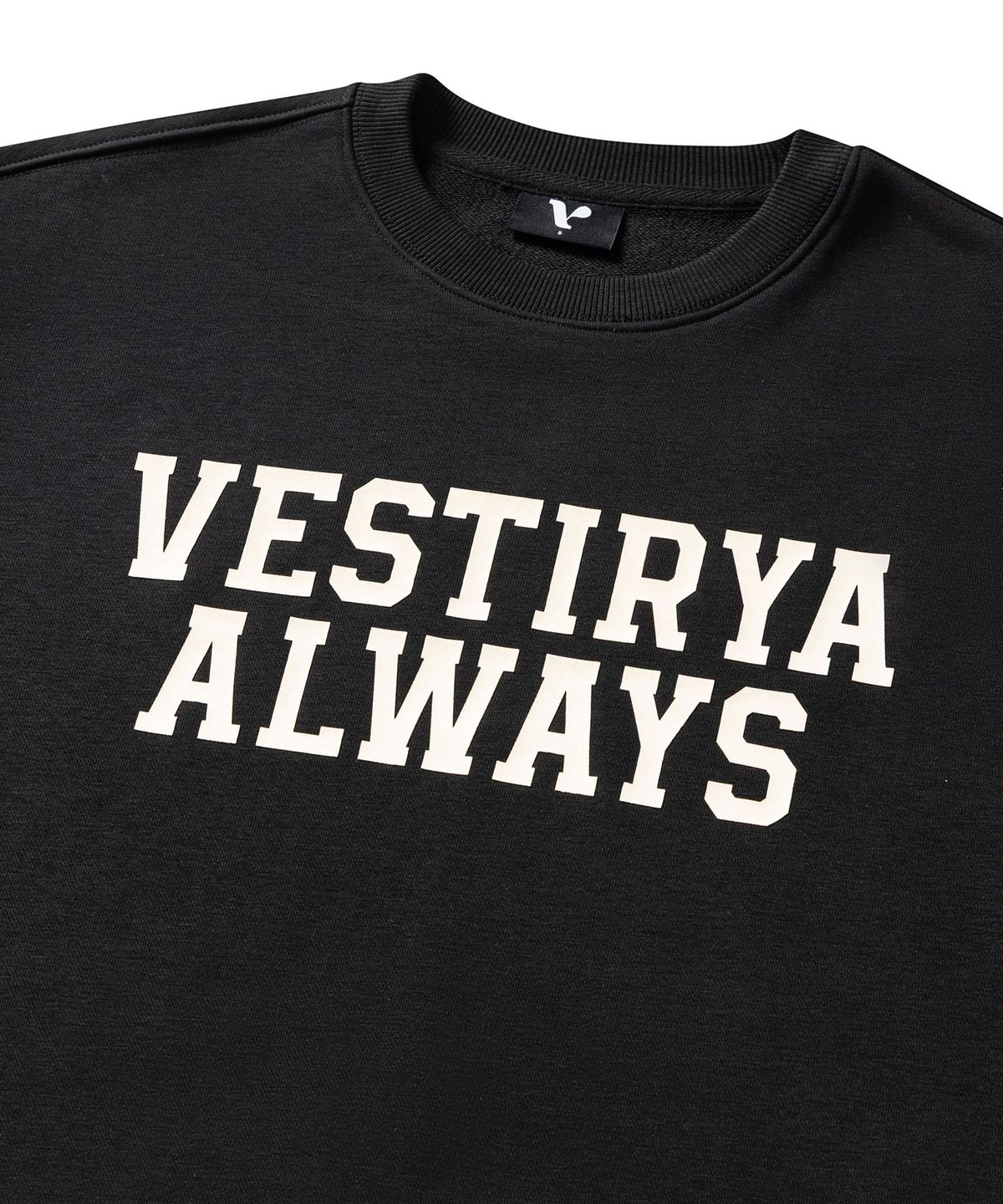 베스티리아(VESTIRYA) Always Logo Sweatshirts Black