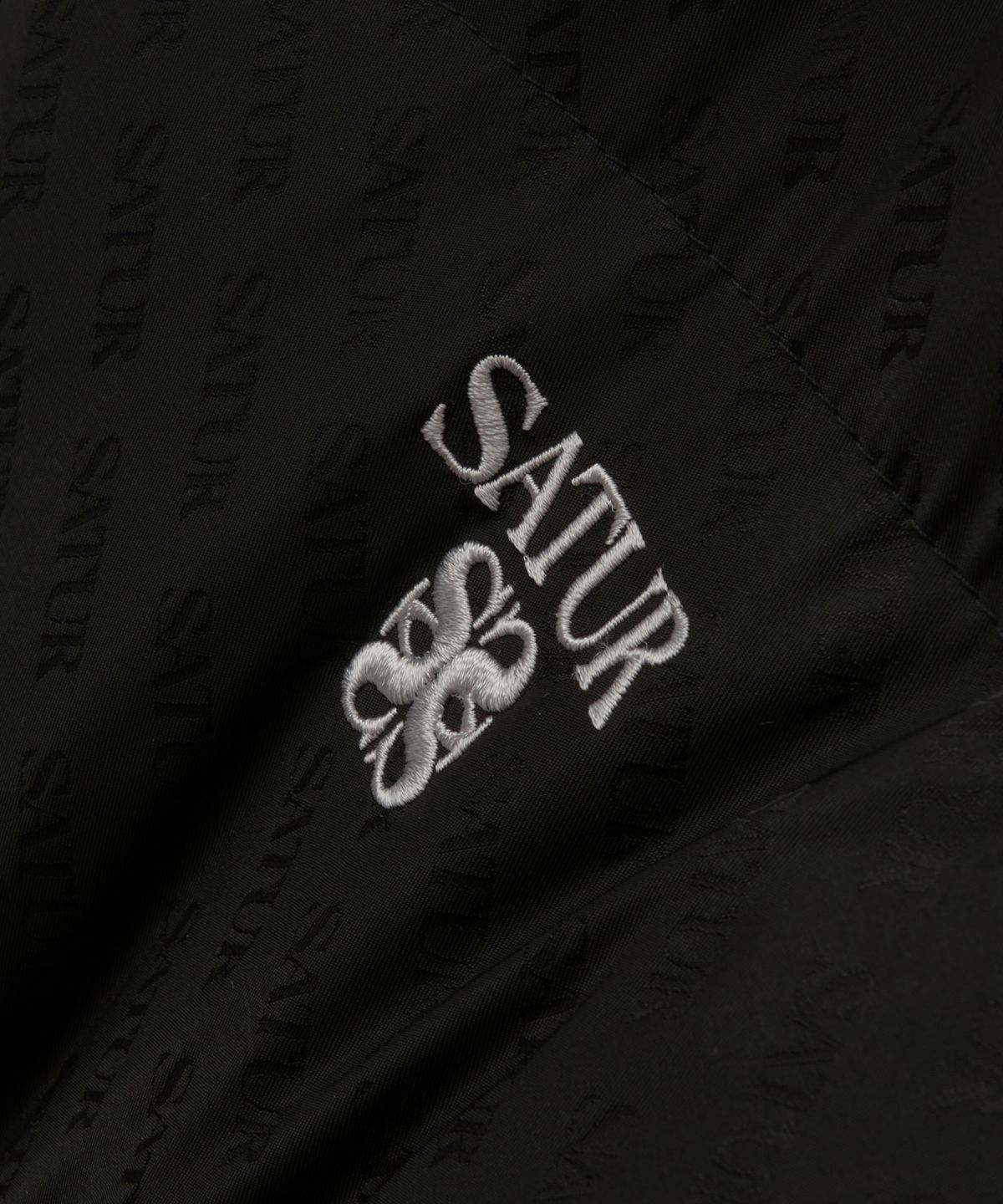 세터(SATUR) (W) 로렌 자카드 크롭 덕 다운 패딩 블랙