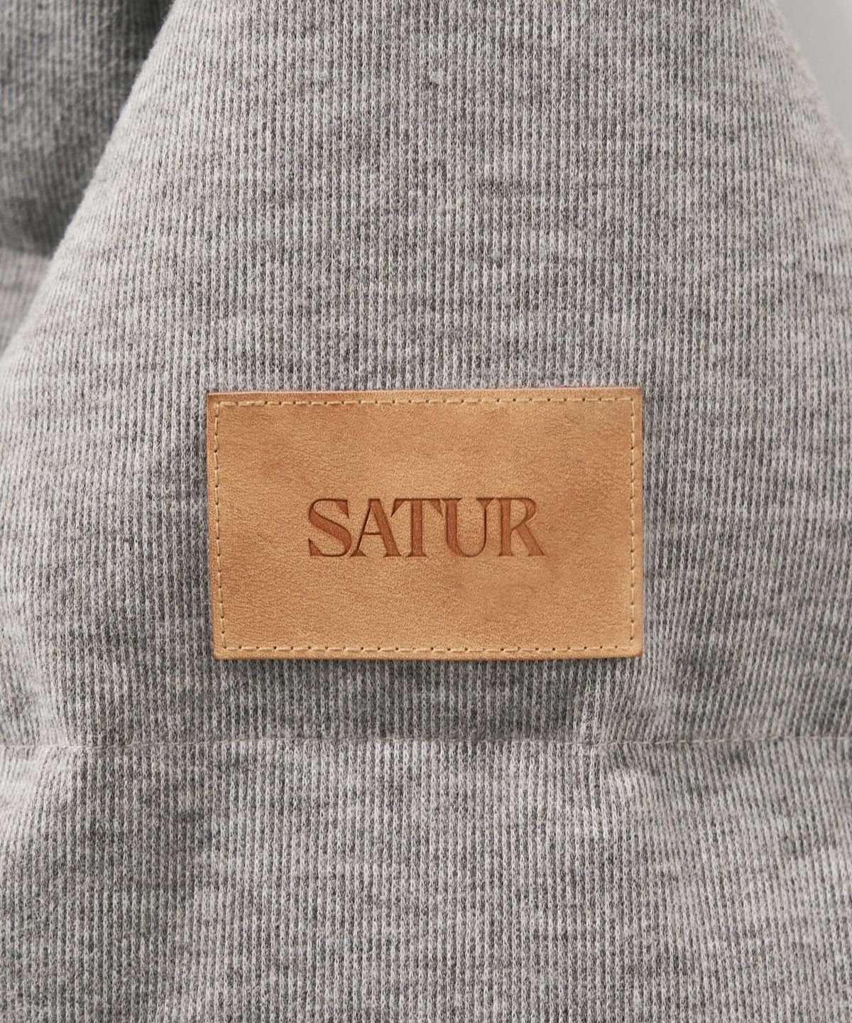 세터(SATUR) (W) 니트 푸퍼 덕 다운 패딩 그레이