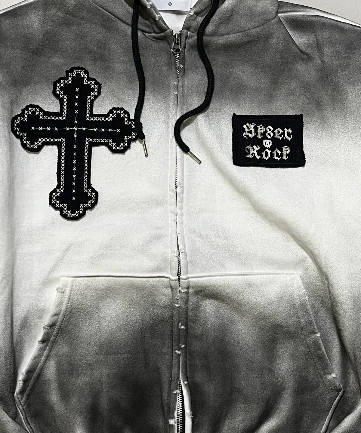 스케이터락(SK8ER ROCK) Cross-Stitch Grunge Hood Zip-Up ((off white))