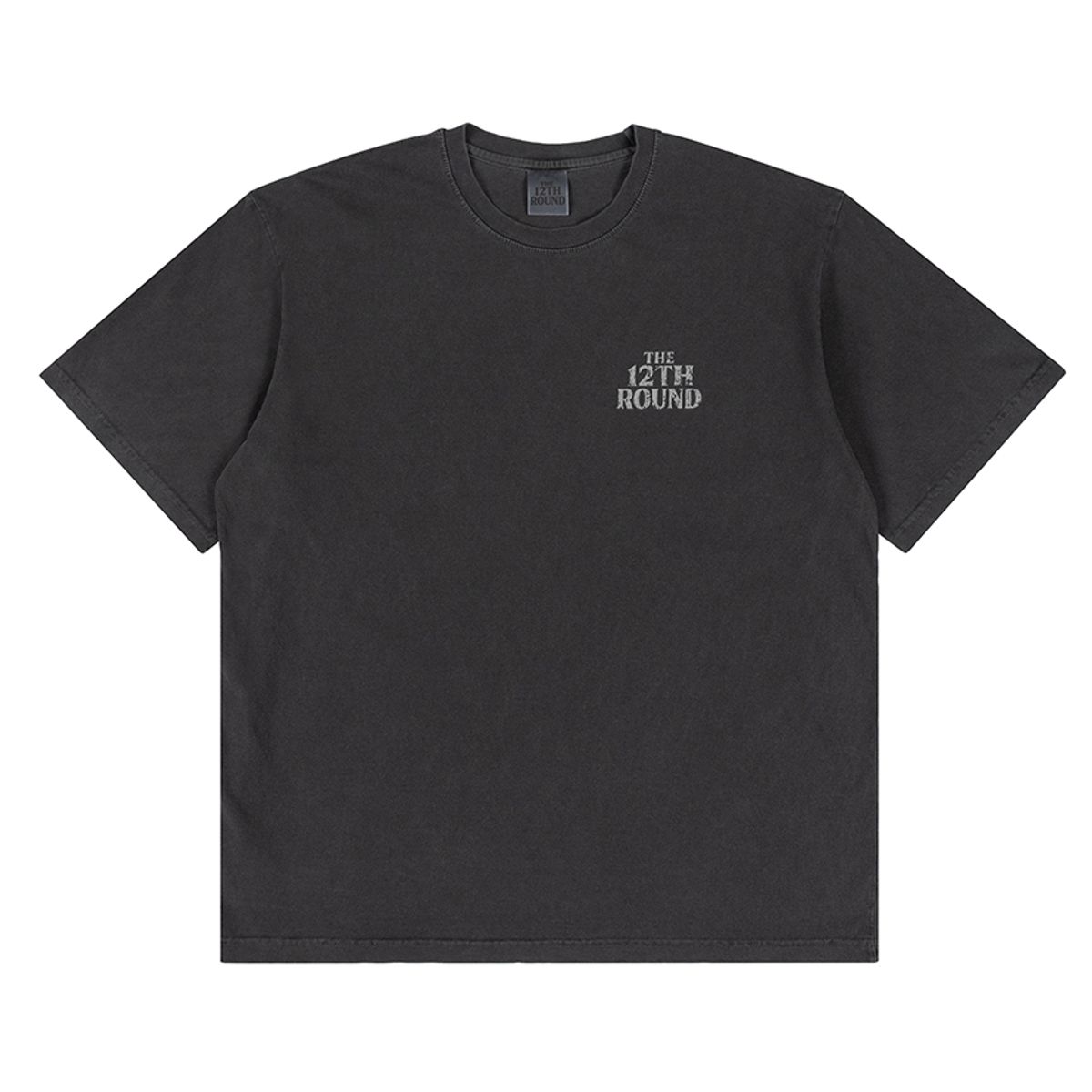 더트웰브라운드(THE 12TH ROUND) Pigment Charcoal Oversized T-Shirt with THE 12TH ROUND every day boxig club gloves