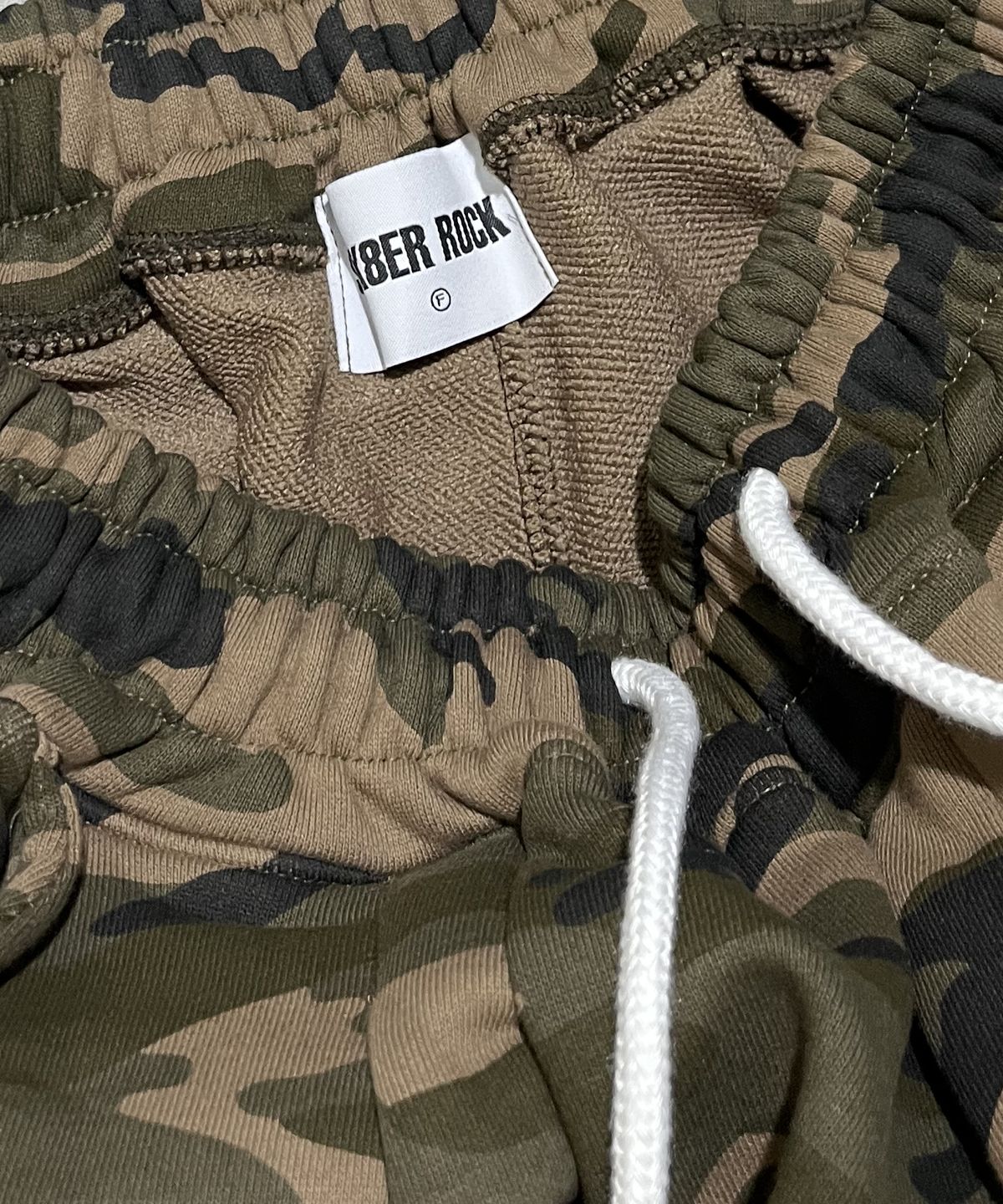 스케이터락(SK8ER ROCK) Night Camouflage Sweat Wide Pants ((beige))
