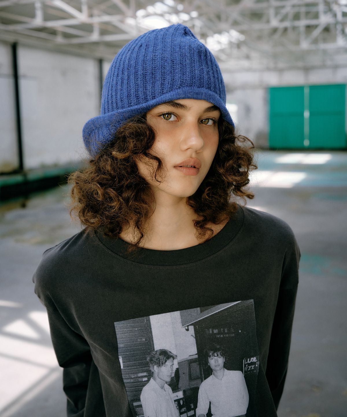 그린버터(GREENBUTTER) Monochrome Pigment tee (Charcoal)