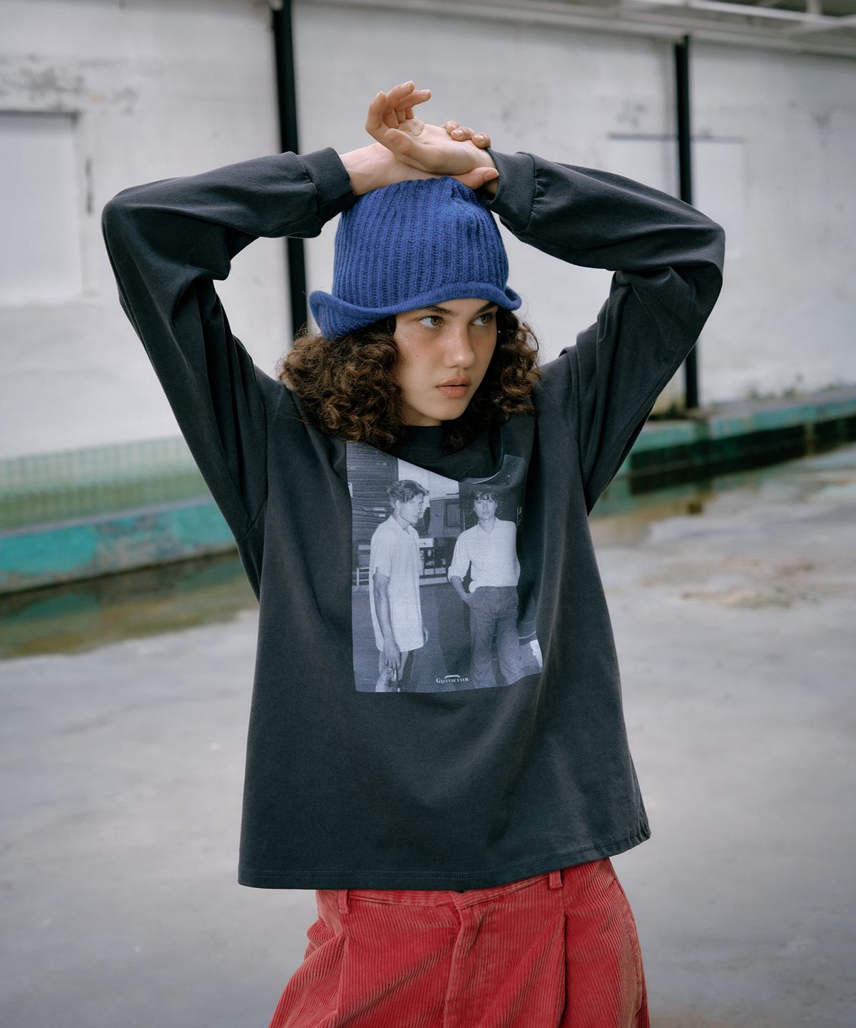 그린버터(GREENBUTTER) Monochrome Pigment tee (Charcoal)