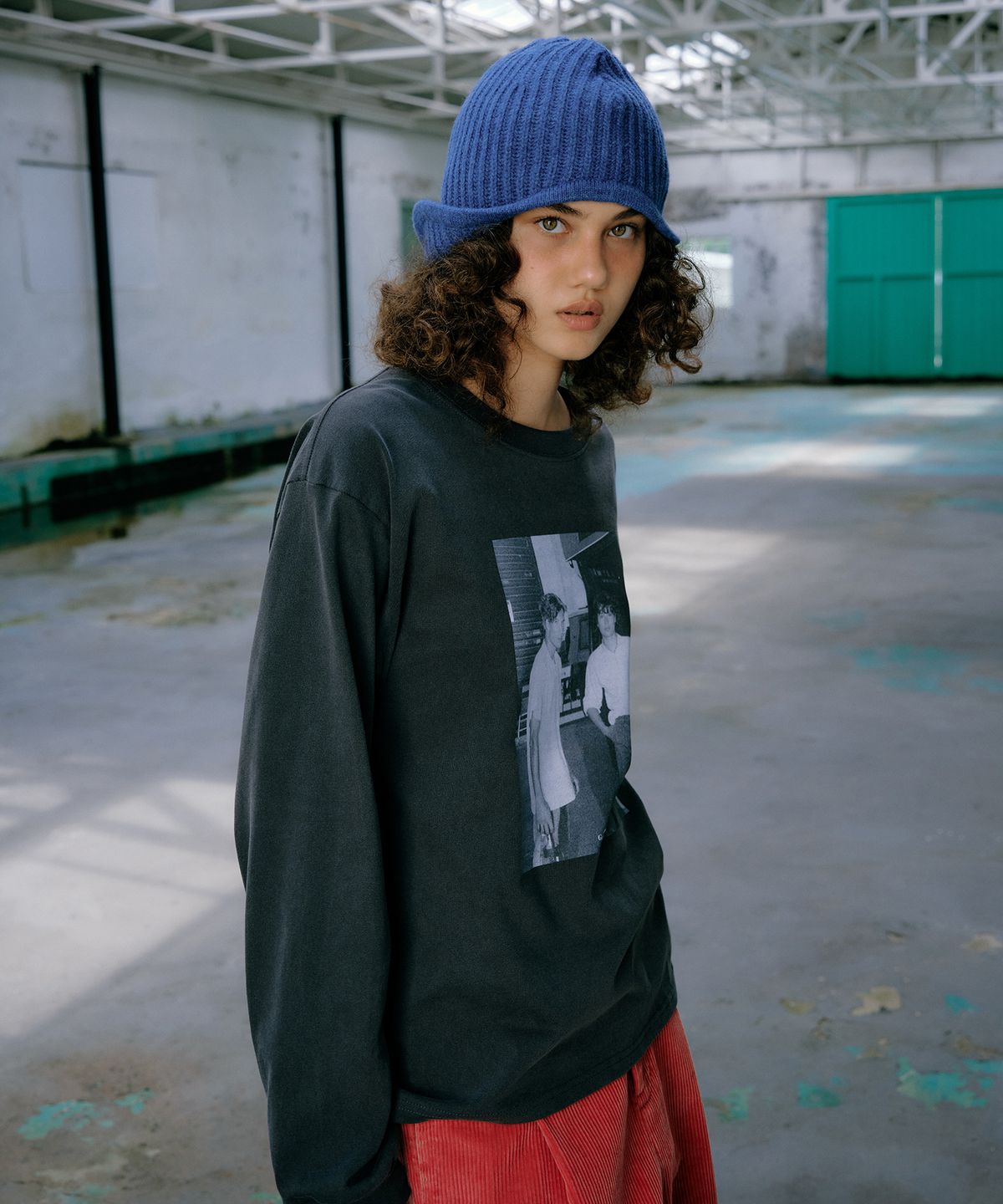 그린버터(GREENBUTTER) Monochrome Pigment tee (Charcoal)
