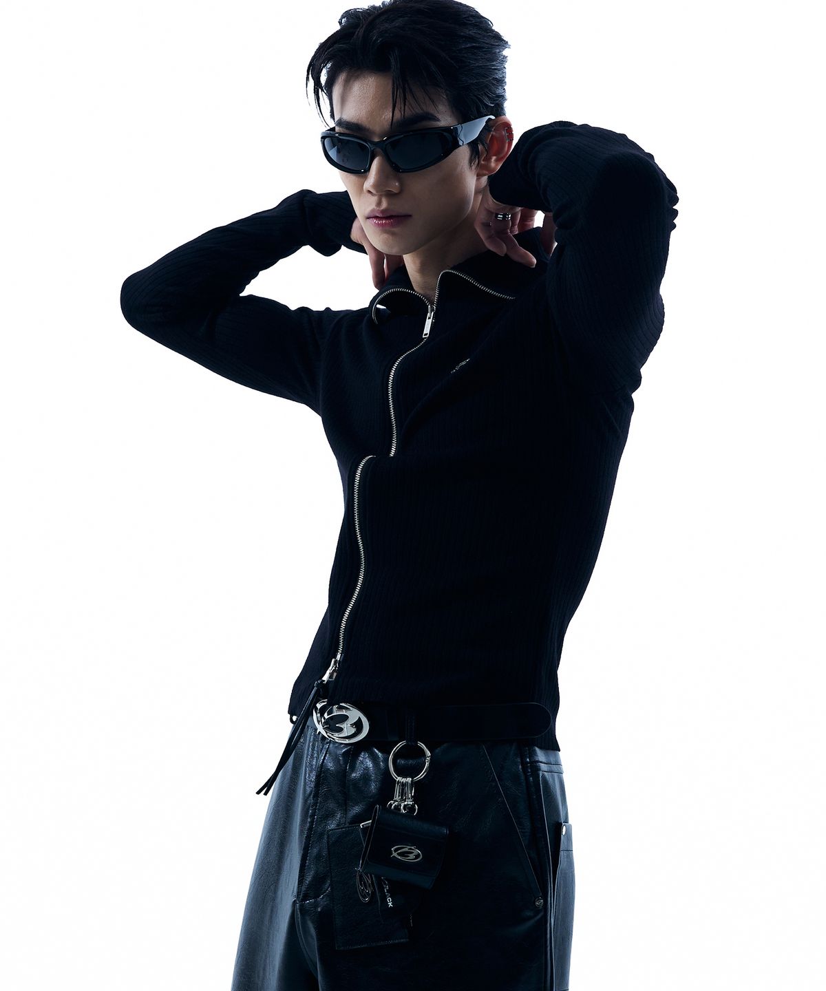 모어댄블랙(MORE THAN BLACK) LOGO TWO WAY ZIP UP KNIT