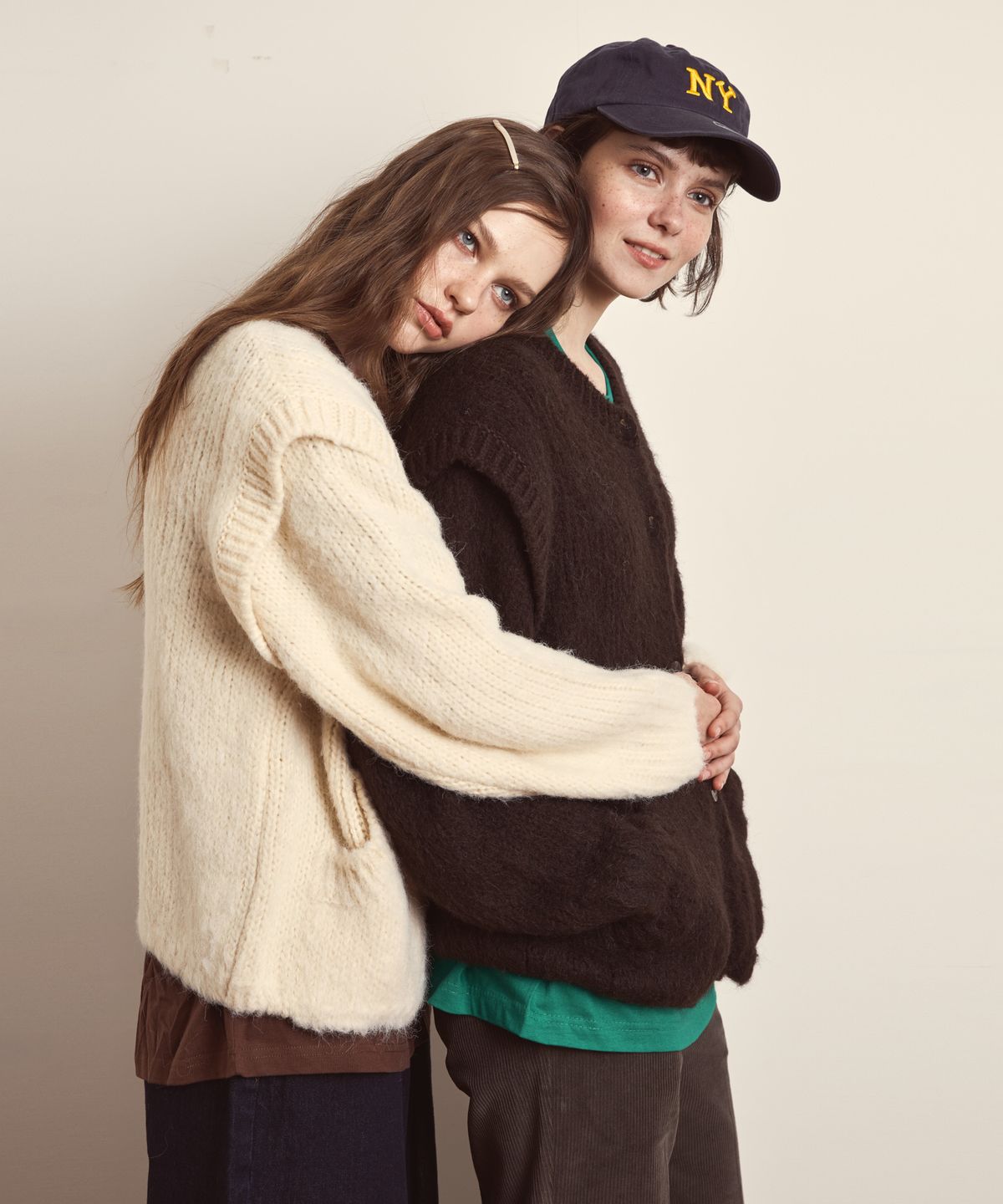 오픈도어스튜디오(OPENDOORSTUDIO) cream vanila cardigan ivory