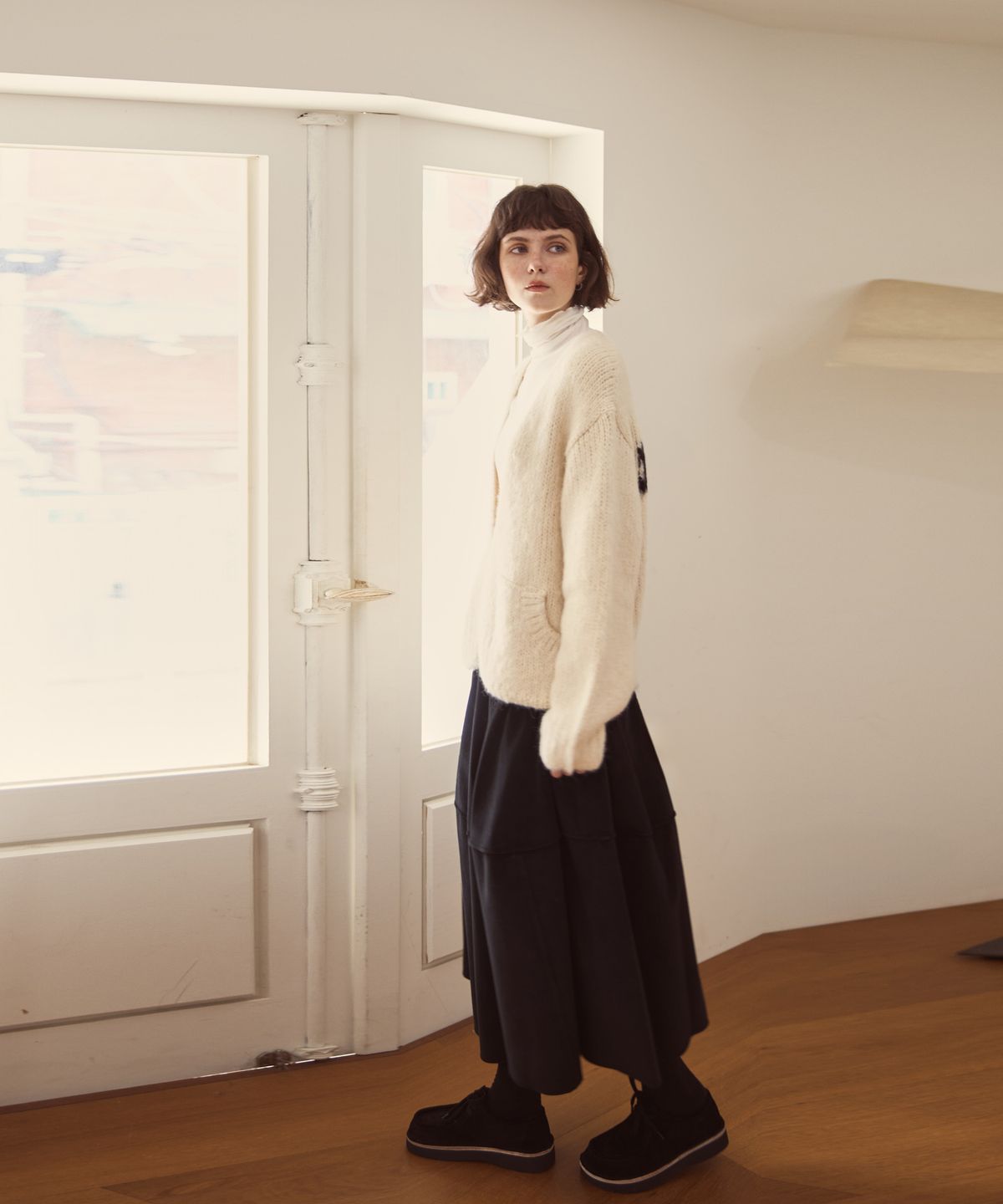 오픈도어스튜디오(OPENDOORSTUDIO) volume corduroy skirt black