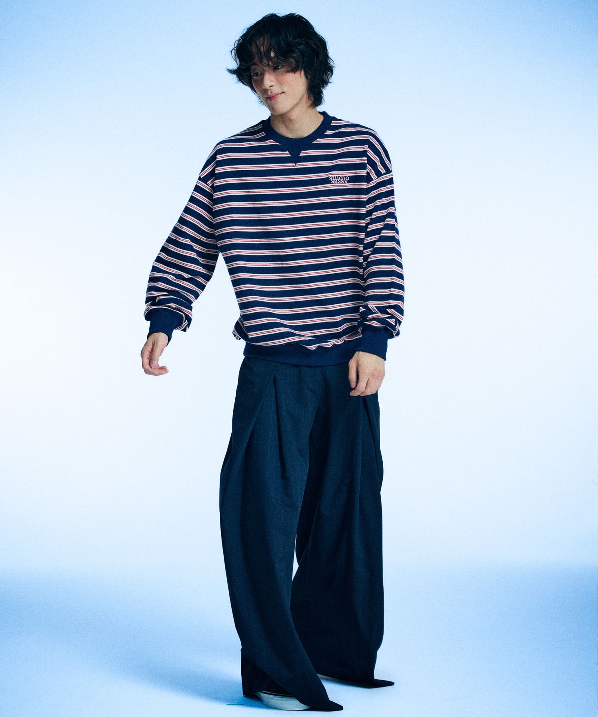 유얼쎄시(YOUR SASSY) Triangle Stripe Logo Sweatshirt (NAVY)