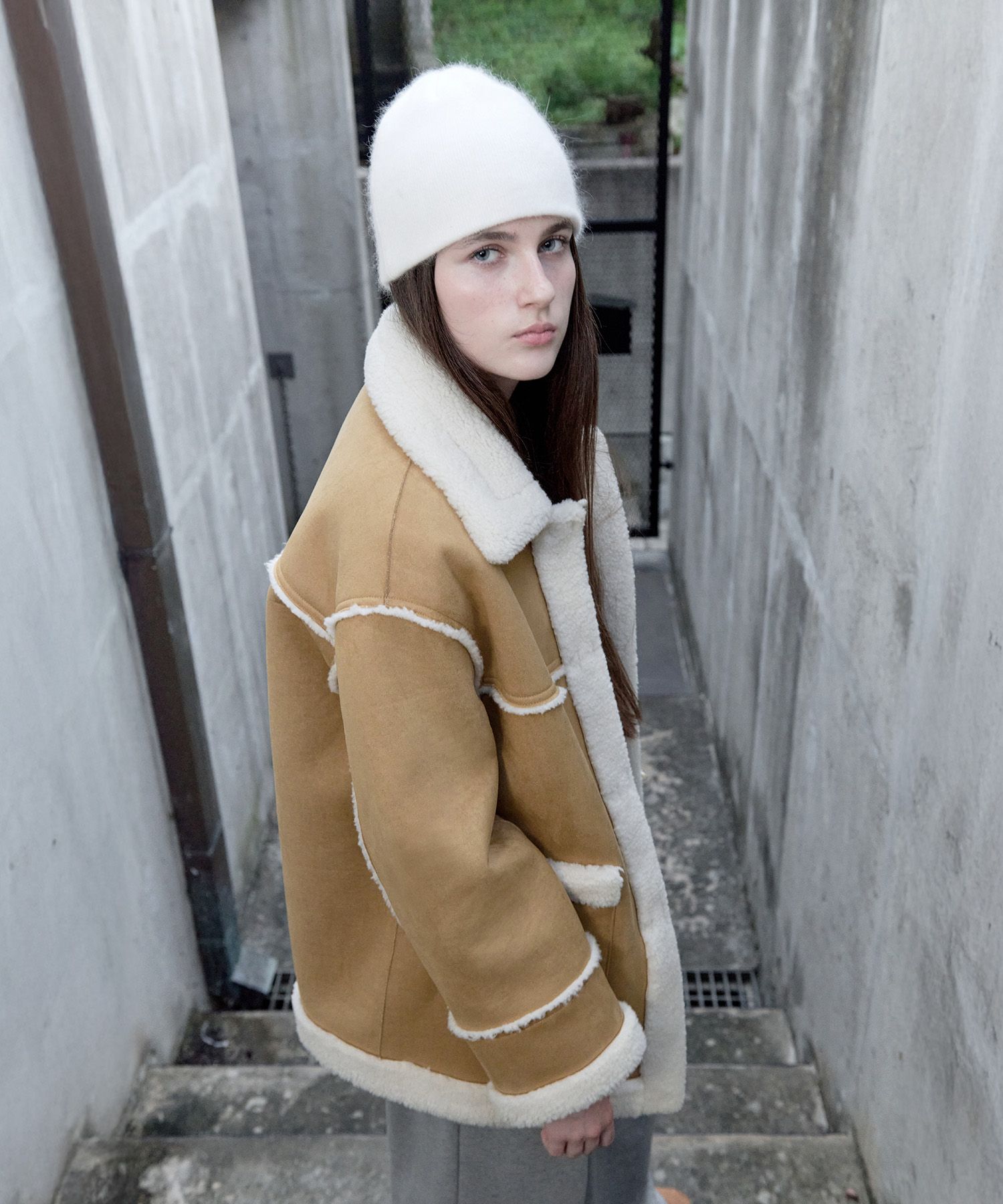 MUSINSA | ROLAROLA SUEDE MUSTANG HALF JACKET BEIGE