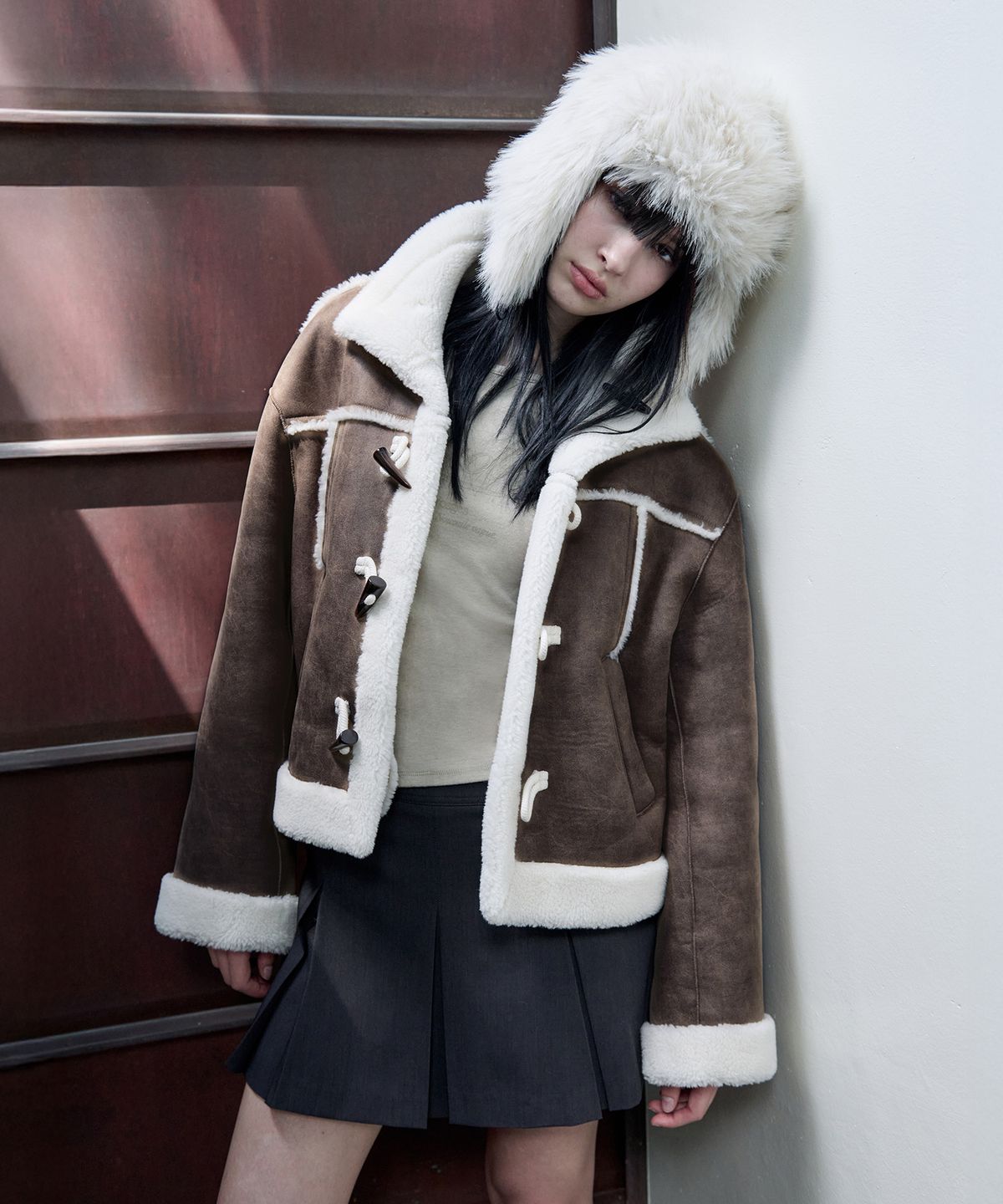 로라로라(ROLAROLA) HIGH NECK SUEDE MUSTANG JACKET BROWN