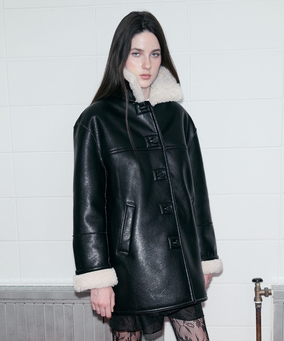 로라로라(ROLAROLA) LEATHER SHEERING JACKET BLACK