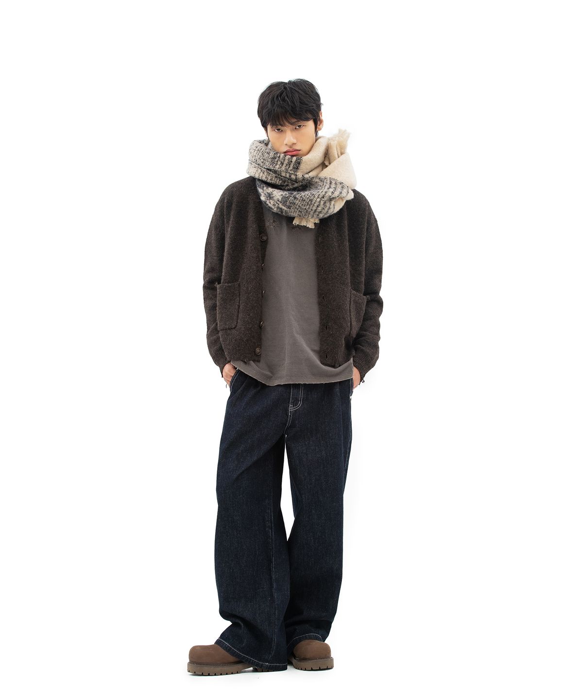 데프가먼츠(DEFGARMENTS) RICH V GARDIGAN [2COLOR]