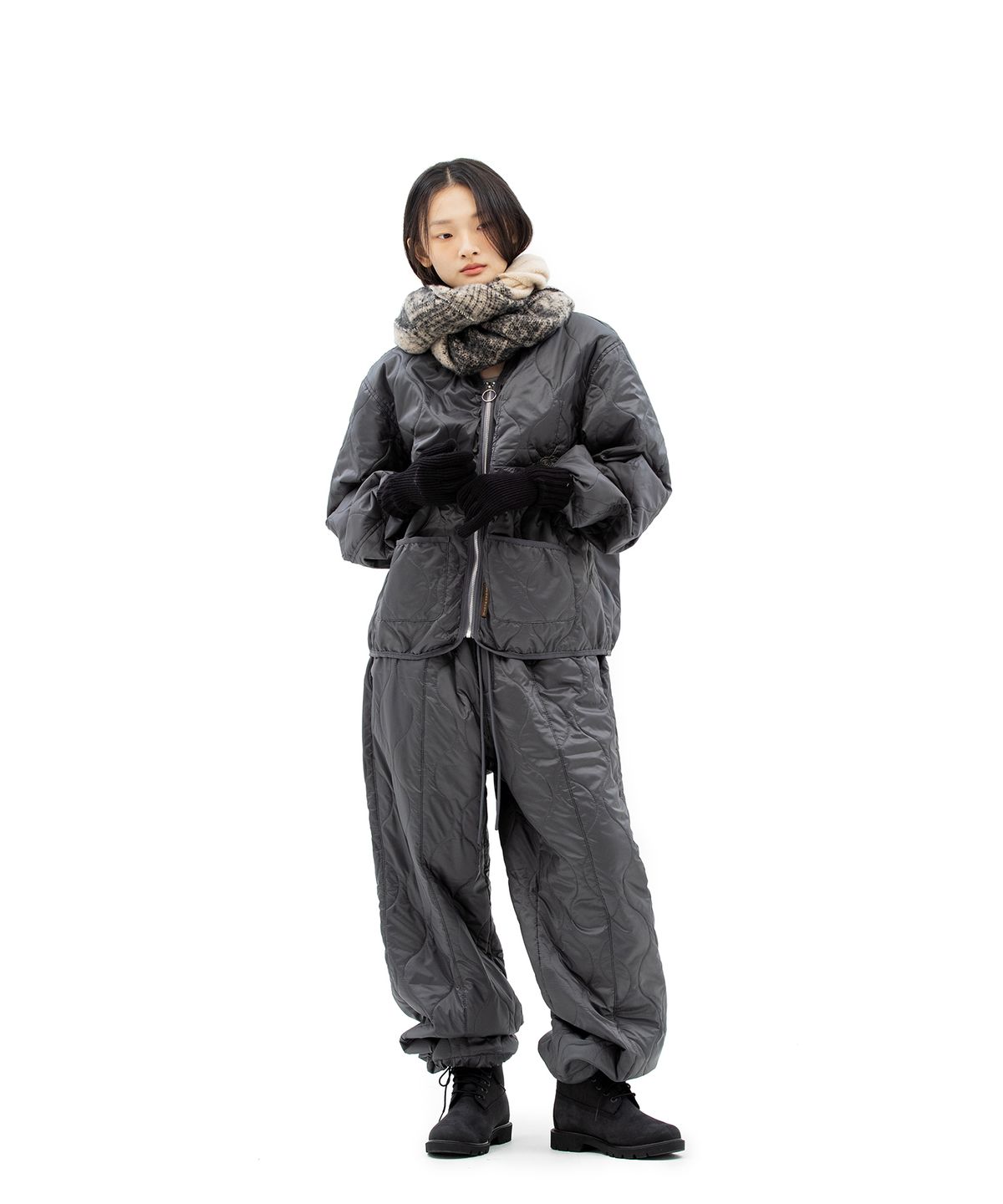 데프가먼츠(DEFGARMENTS) NEEDLE QUILTING PANTS [4COLOR]