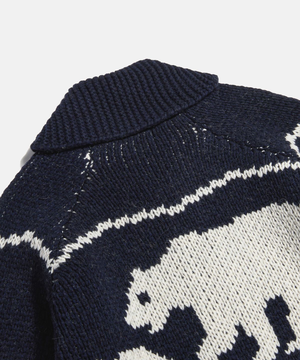 에스피오나지(ESPIONAGE) Cowichan Heavy Cardigan Polar Bear