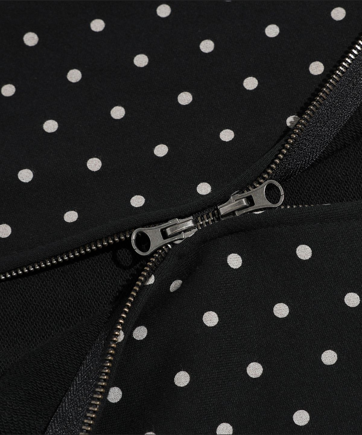 이스트쿤스트(ISTKUNST) X9090 9STAR HOOD ZIP UP_BLACK(IK2FFMM485B)