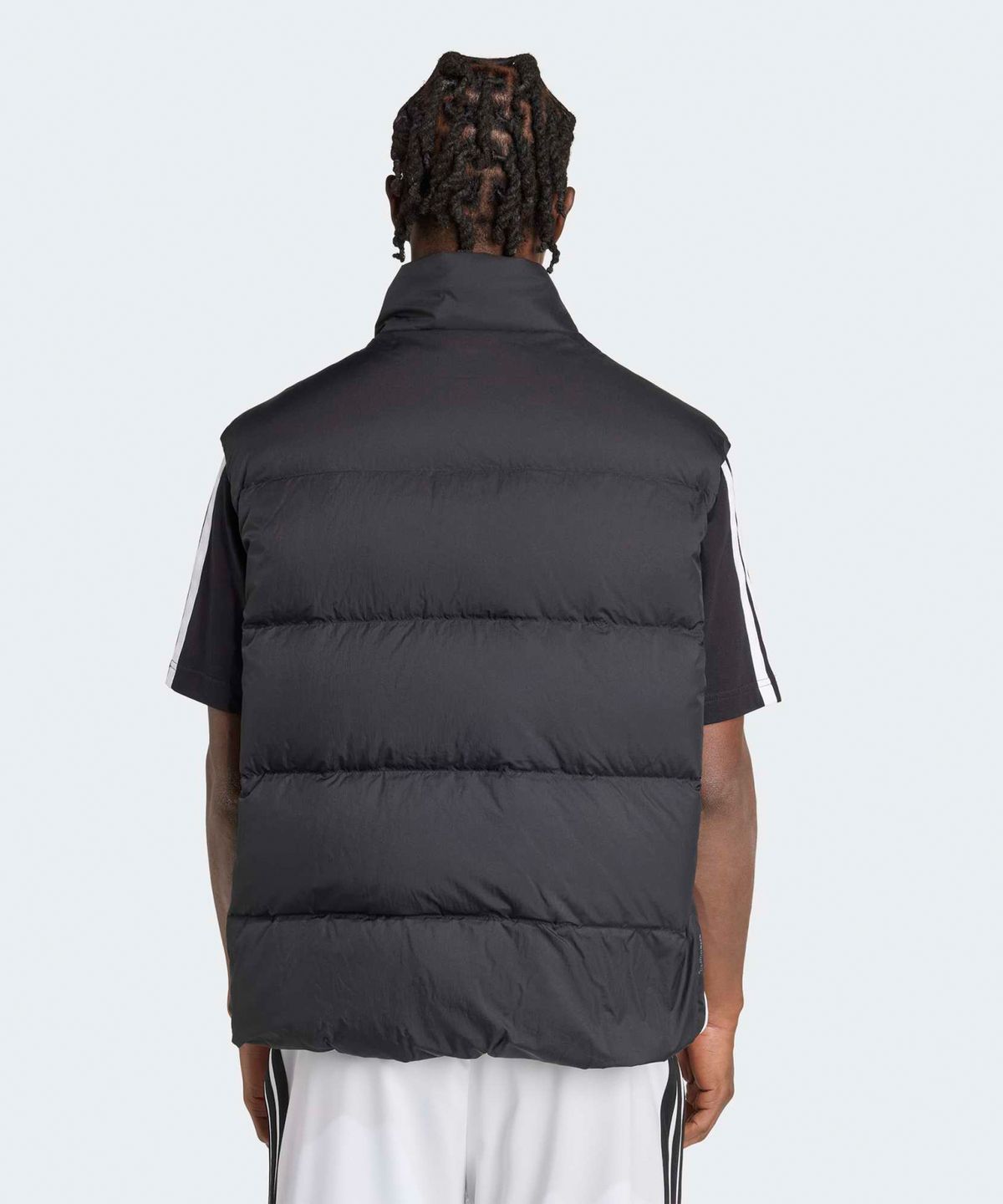 아디다스(ADIDAS) 클라이마웜 3-스트라이프 푸퍼 다운 베스트 - 블랙 / JM4078