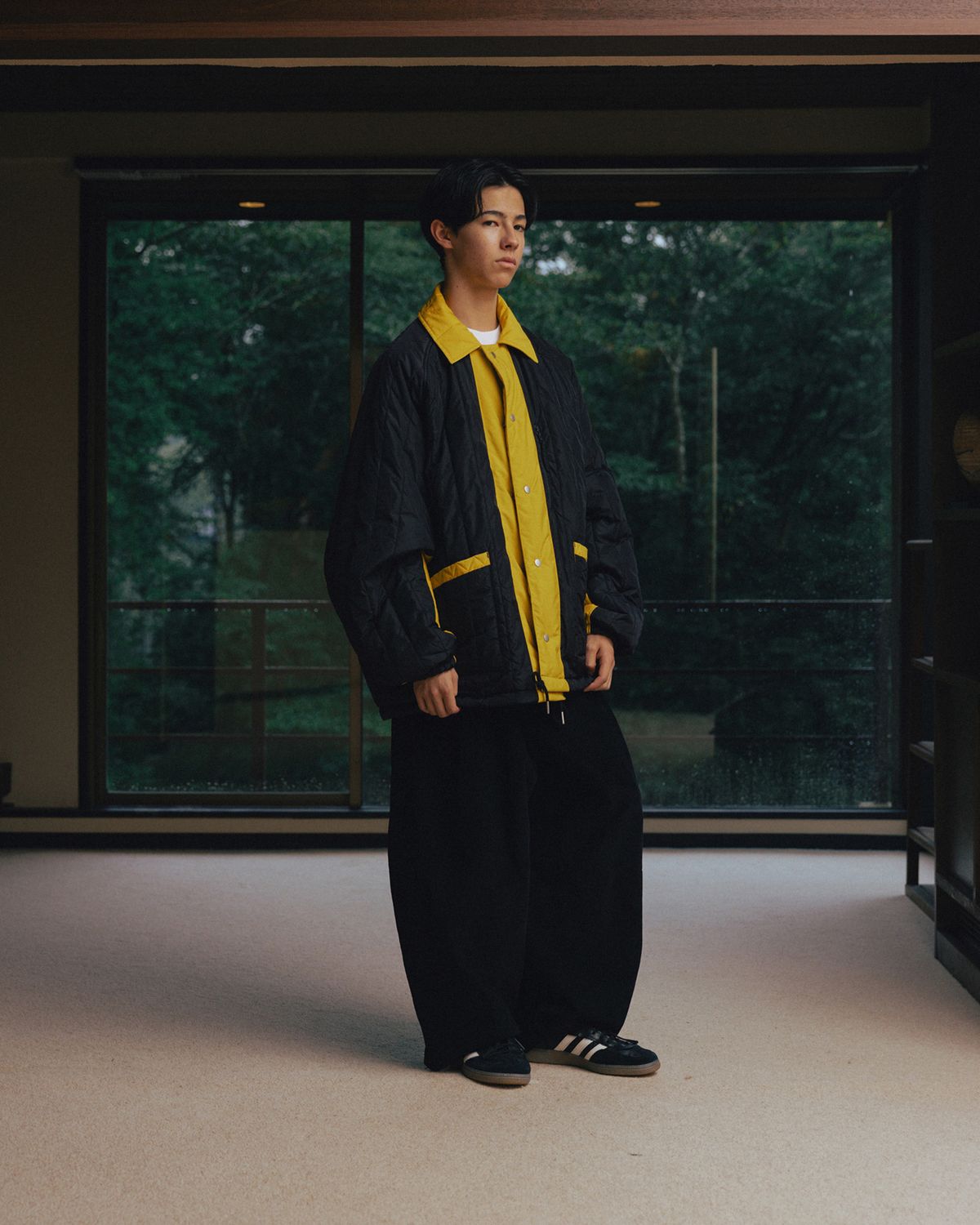 앵글런(ANGLAN) Reversible Quilted Coach Jacket - Yellow