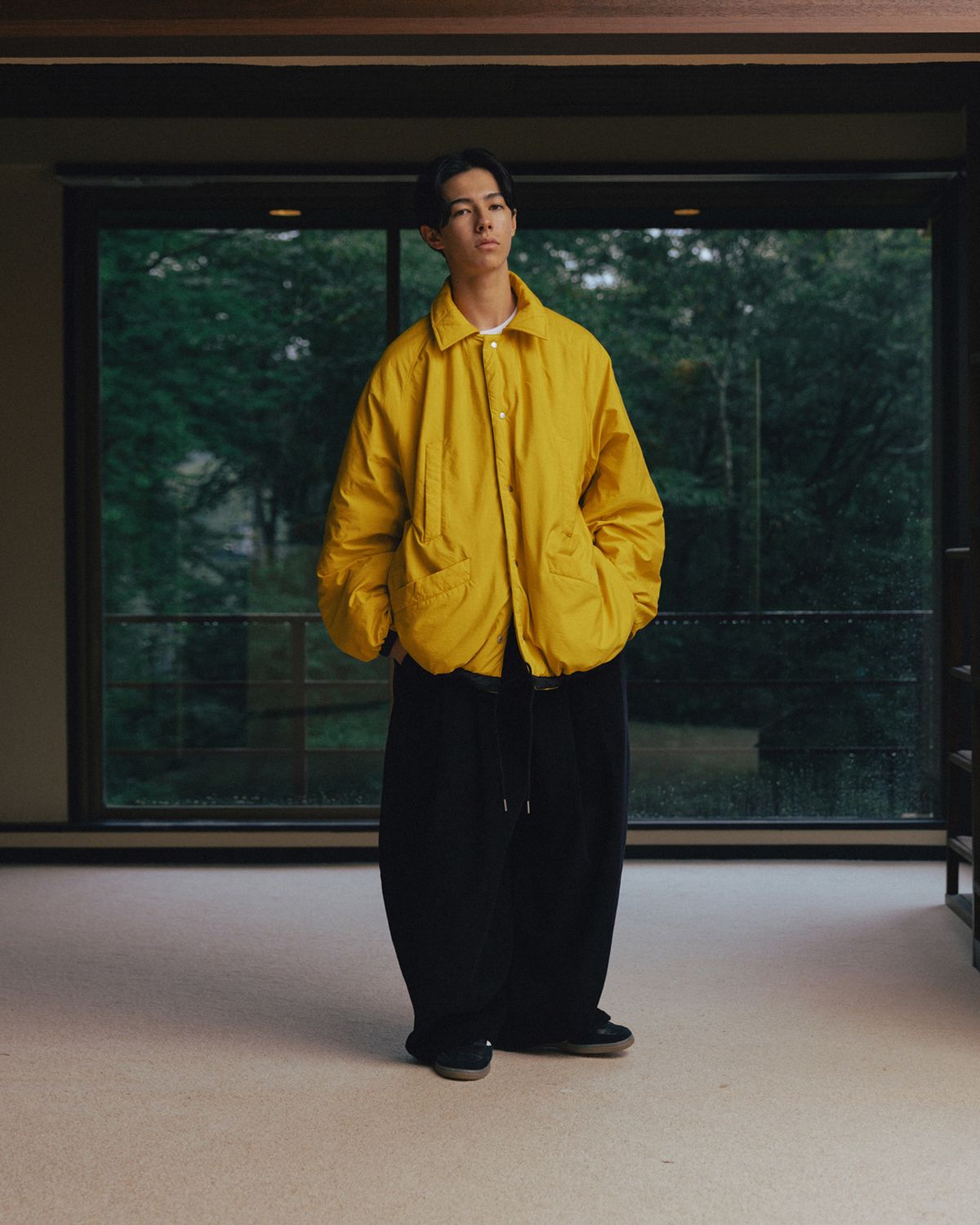 앵글런(ANGLAN) Reversible Quilted Coach Jacket - Yellow