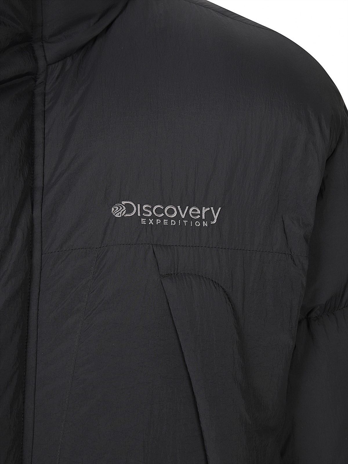 디스커버리 익스페디션(DISCOVERY EXPEDITION) 남성 하이넥 사파리 다운 롱패딩 (BLACK)