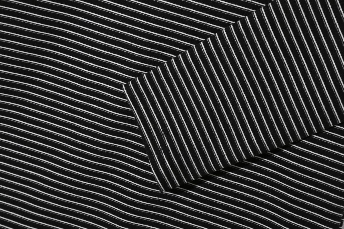 코튼리버스클럽(COTTONREBIRTHCLUB) 스트라이프 미니 드레스(블랙)
