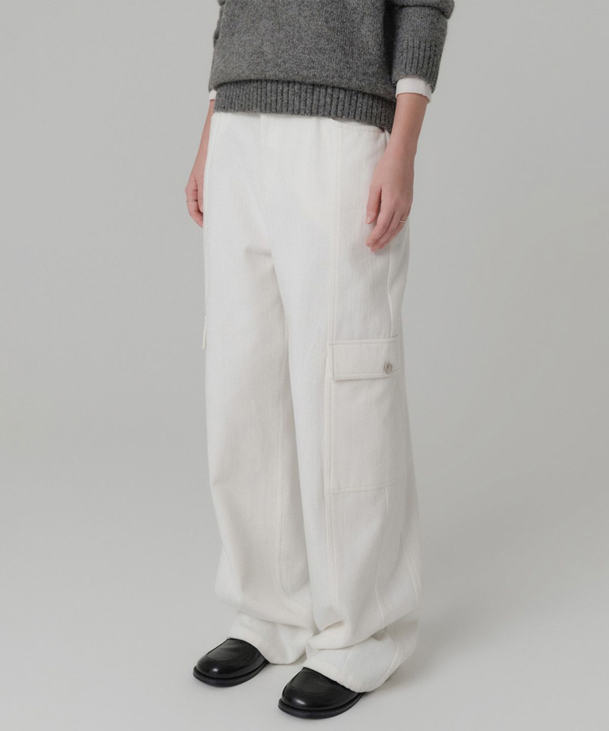 룩캐스트(LOOKAST) 아를로 포켓 기모 팬츠_화이트 / ARLO POCKET GIMO PANTS_WHITE