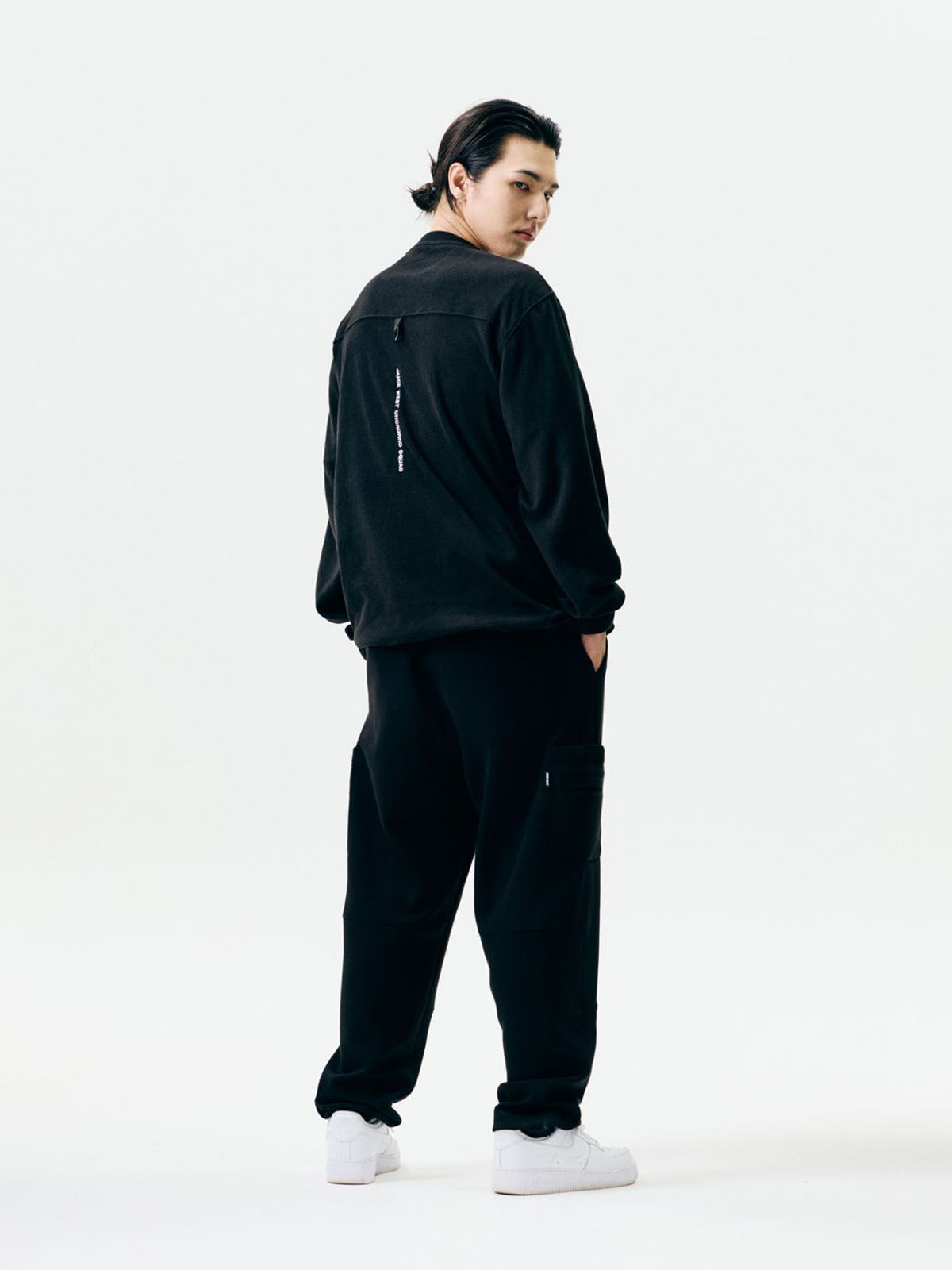제이미웨스트(JAMIE WEST) 경량 플리스 나일론 포켓 풀오버 (블랙)
