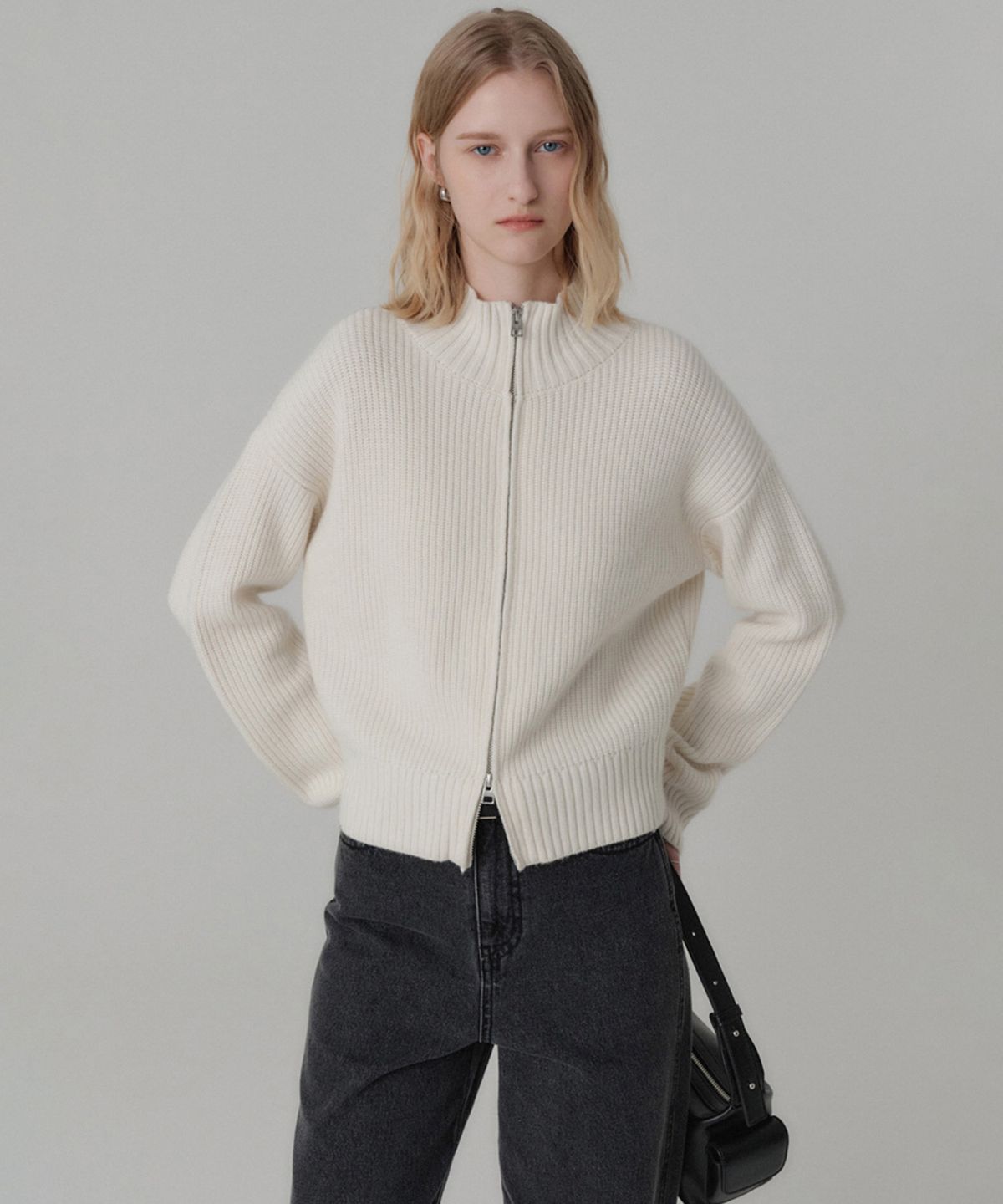 룩캐스트(LOOKAST) 오드리 캐시미어 집업 가디건_아이보리 / AUDREY CASHMERE ZIP UP CARDIGAN_IVORY