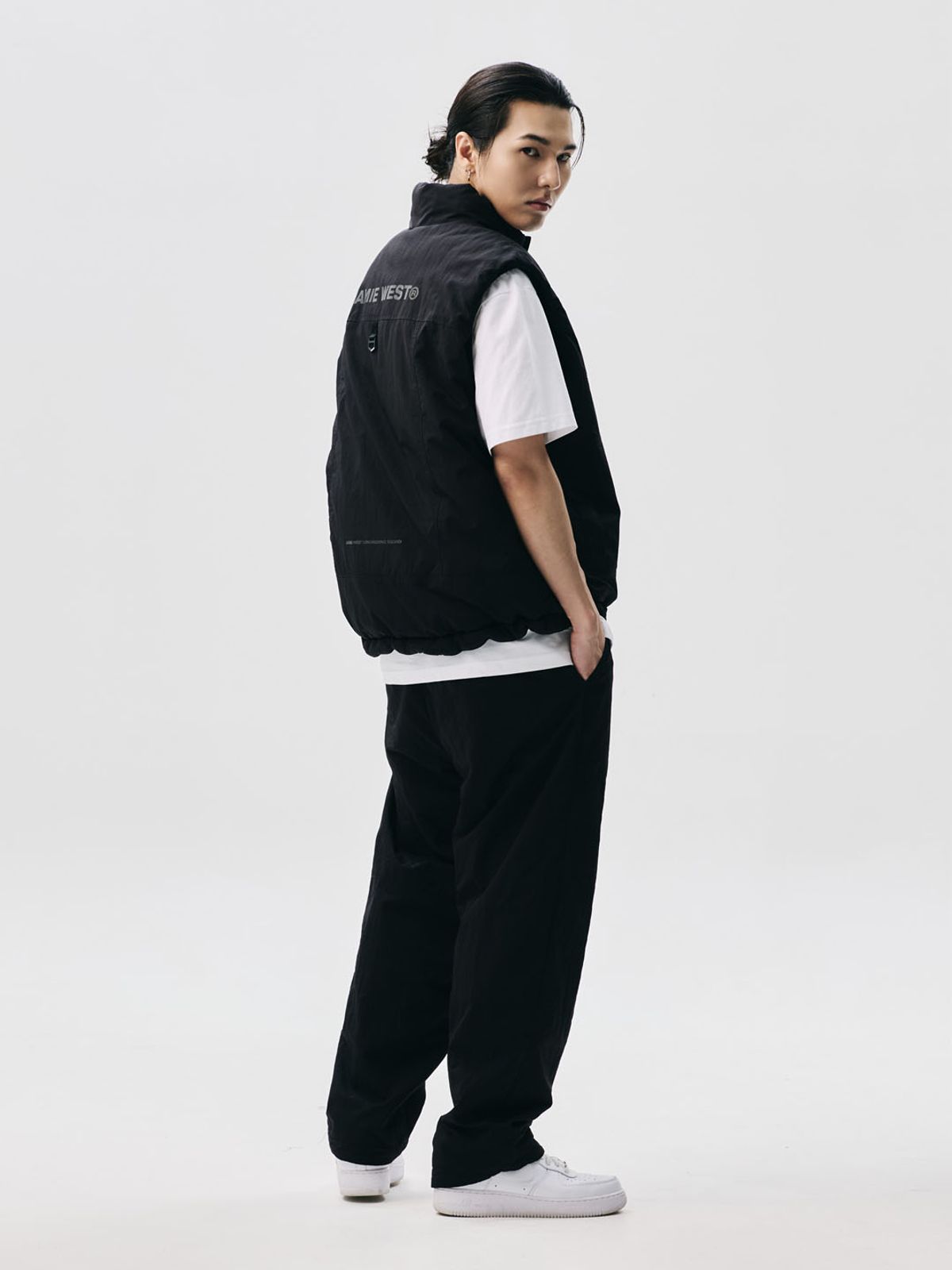 제이미웨스트(JAMIE WEST) 프리마로프트 히든후드 헤비 베스트 (블랙)