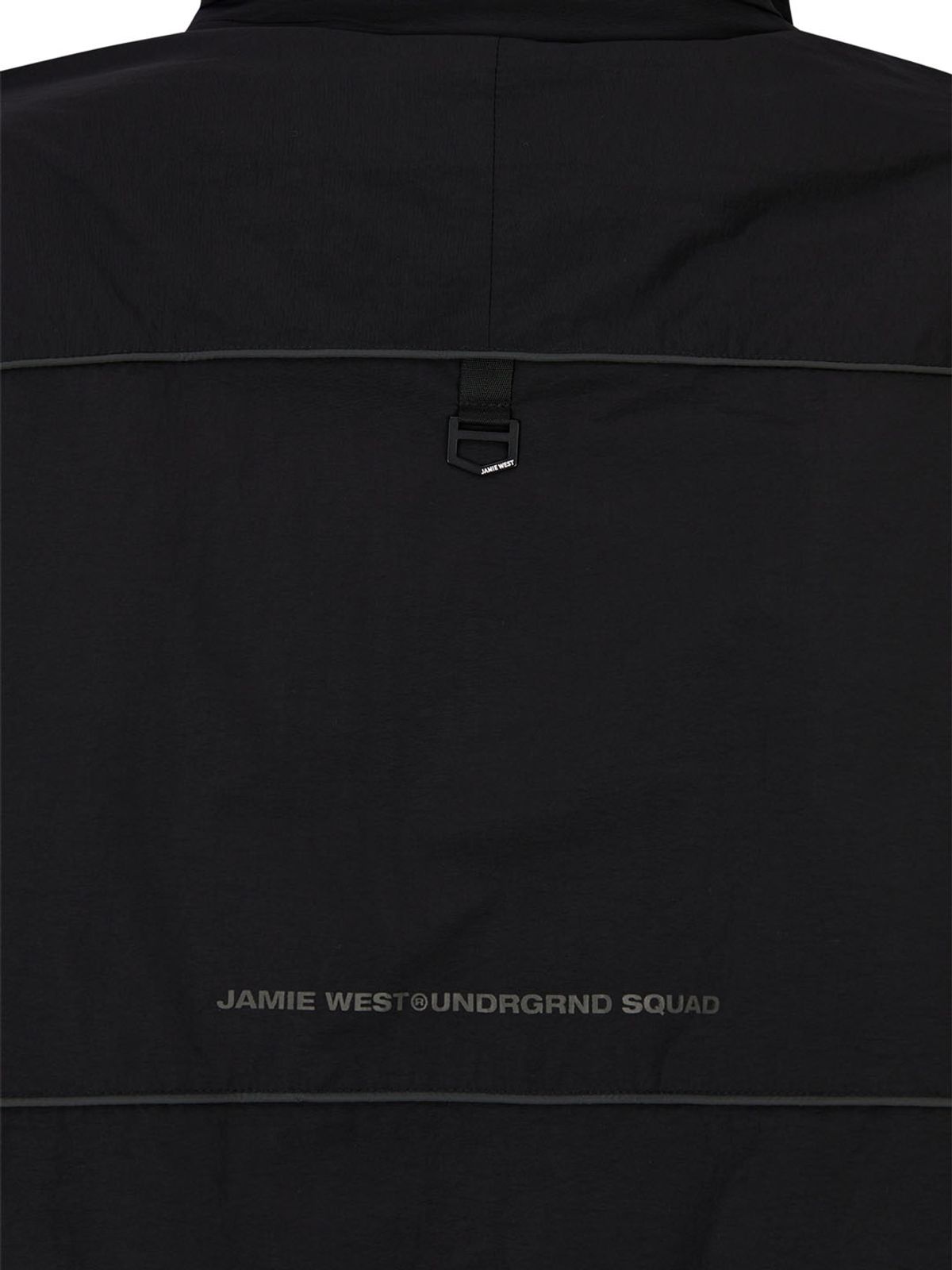 제이미웨스트(JAMIE WEST) 프리마로프트 디테쳐블 후드 헤비 점퍼 (블랙)