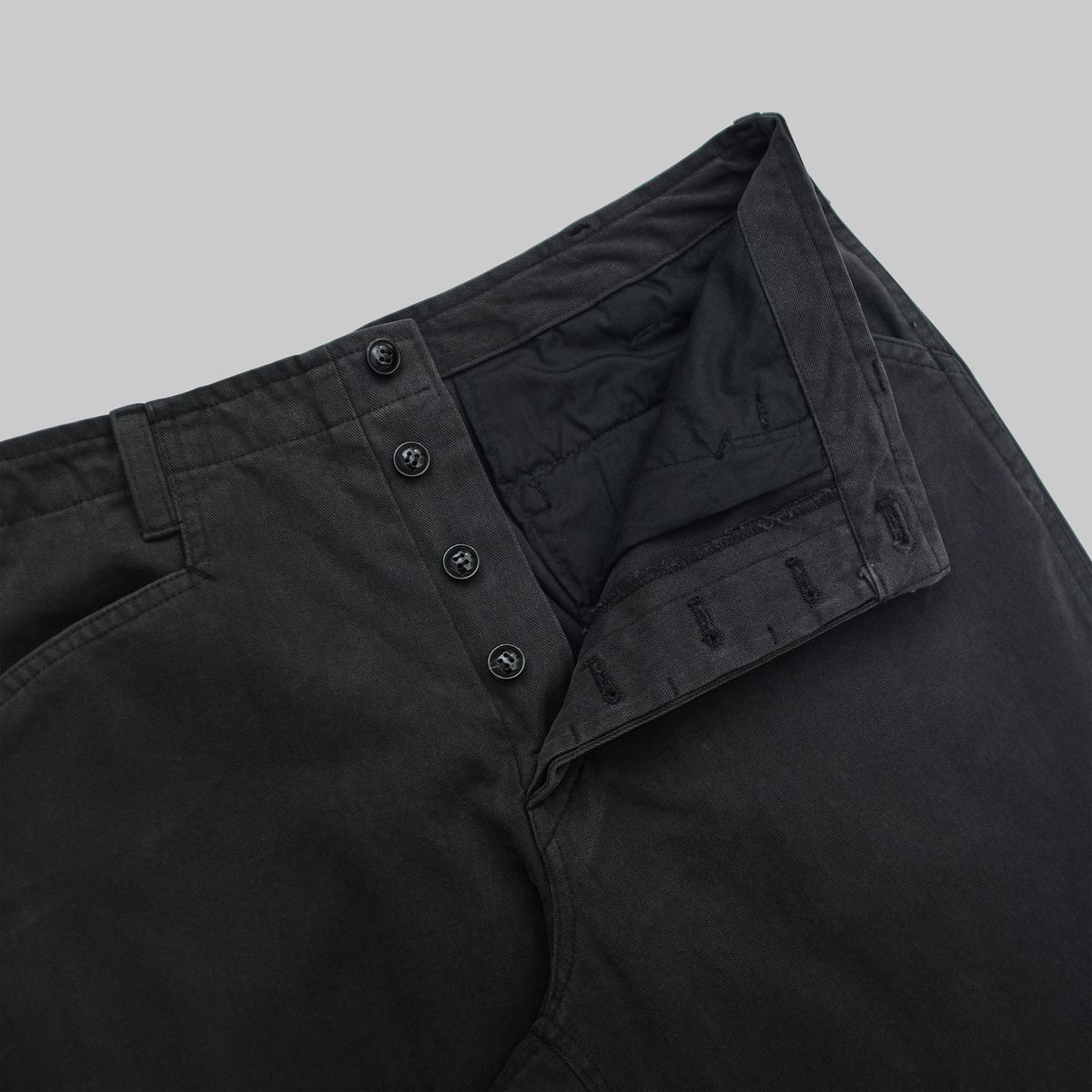 뗄라(TELA) Charcoal Navy Herringbone Twill Cotton Work Pants