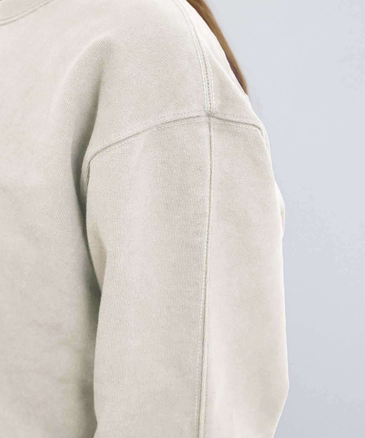 에이던엠(ADERNM) PIGMENT CUT-LINE SWEATSHIRT (BEIGE)