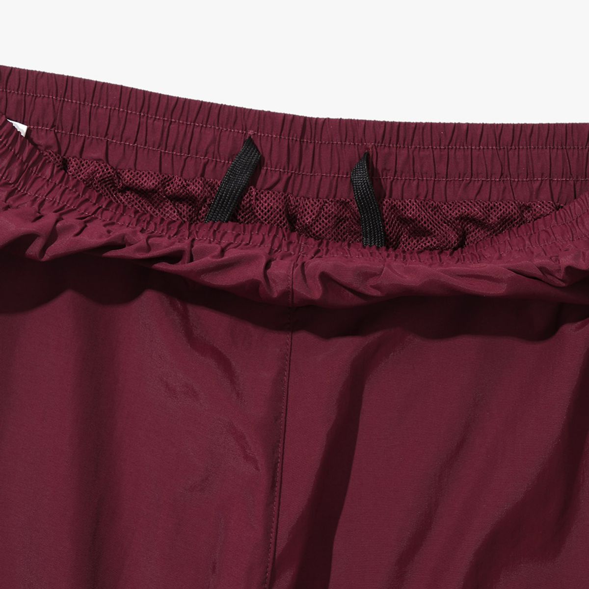 디아도라(diadora) 아이콘 트랙 팬츠 BURGUNDY