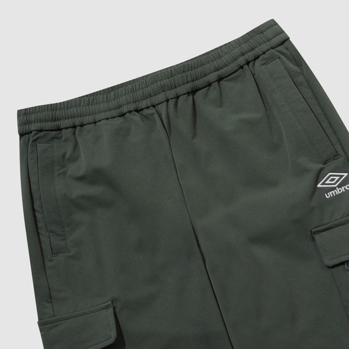 엄브로(UMBRO) 폴라 스트레치 기모 카고 조거 팬츠 카키 UQ423SPTO1