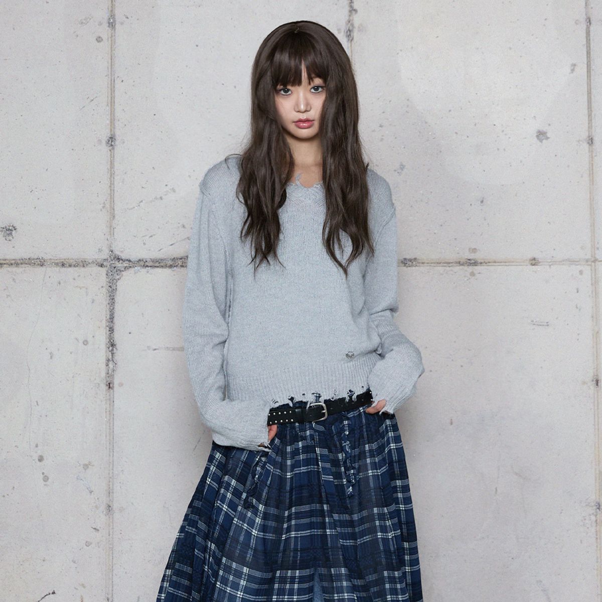 라라폭스(LALAFOX) DESTROYED V-NECK KNIT GREY 브이넥 니트 BR4KL001