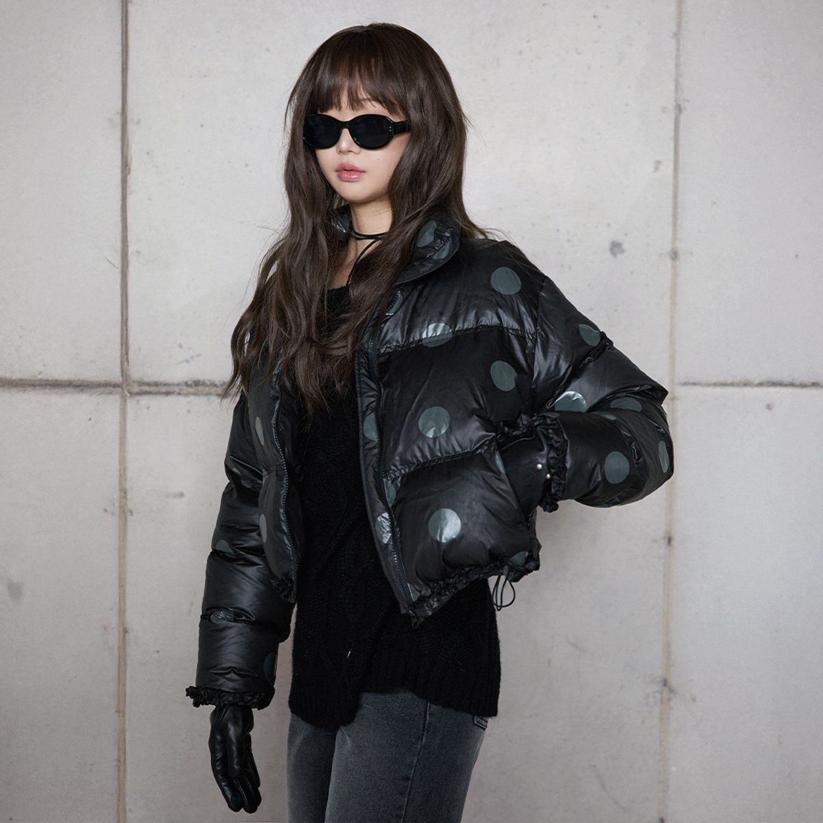 라라폭스(LALAFOX) DOT CROPPED DOWN JACKET BLACK 다운 자켓 BR4NZ002