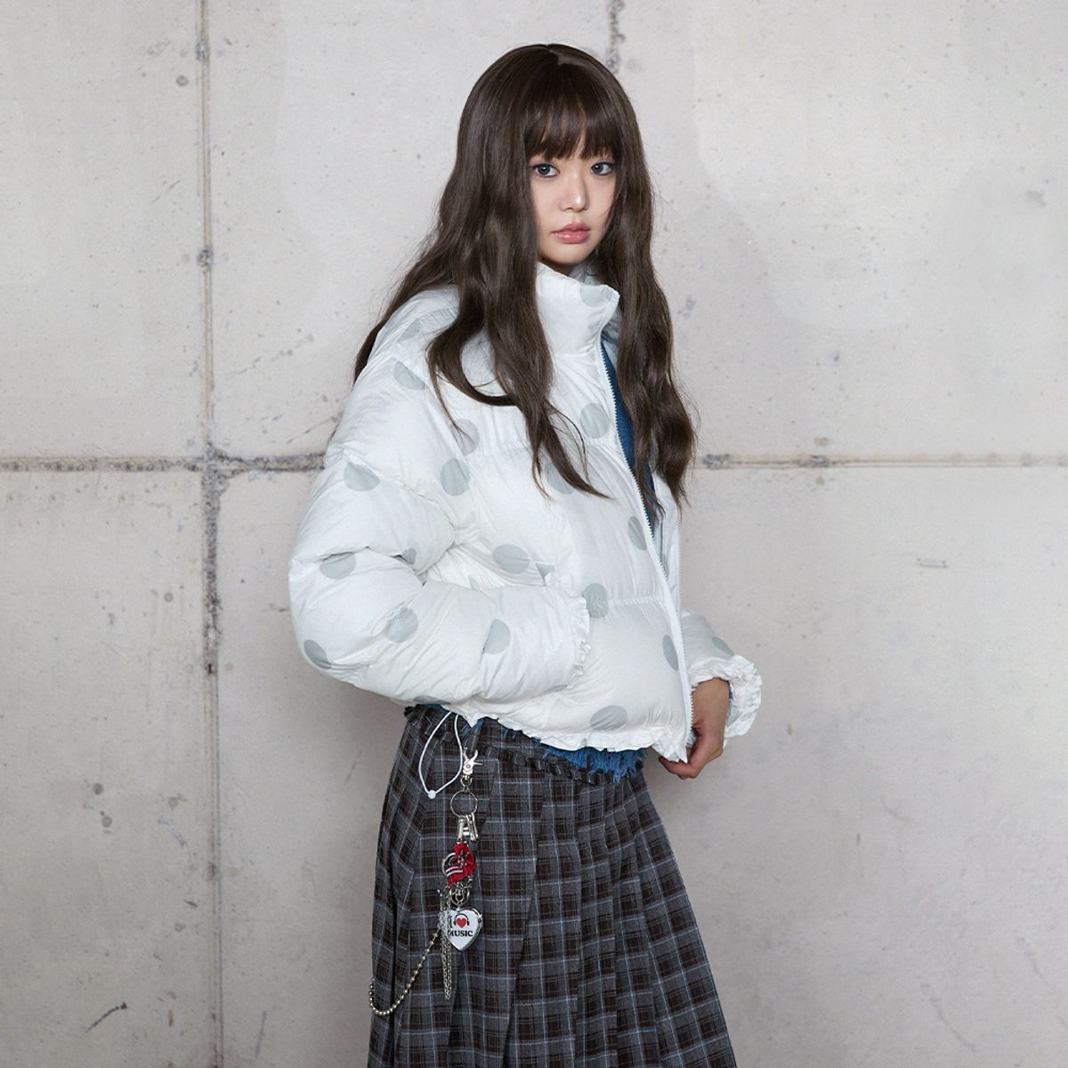 라라폭스(LALAFOX) DOT CROPPED DOWN JACKET WHITE 다운 자켓 BR4NZ001