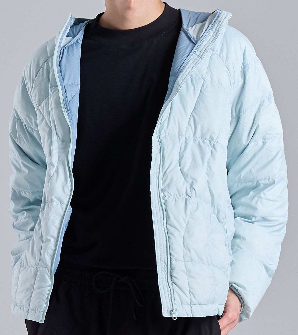 버튼서울(BUTTON SEOUL) [덕다운 90/10] 패커블 라이트 웨이트 후드 랭글런 패딩 자켓 (스카이 블루)