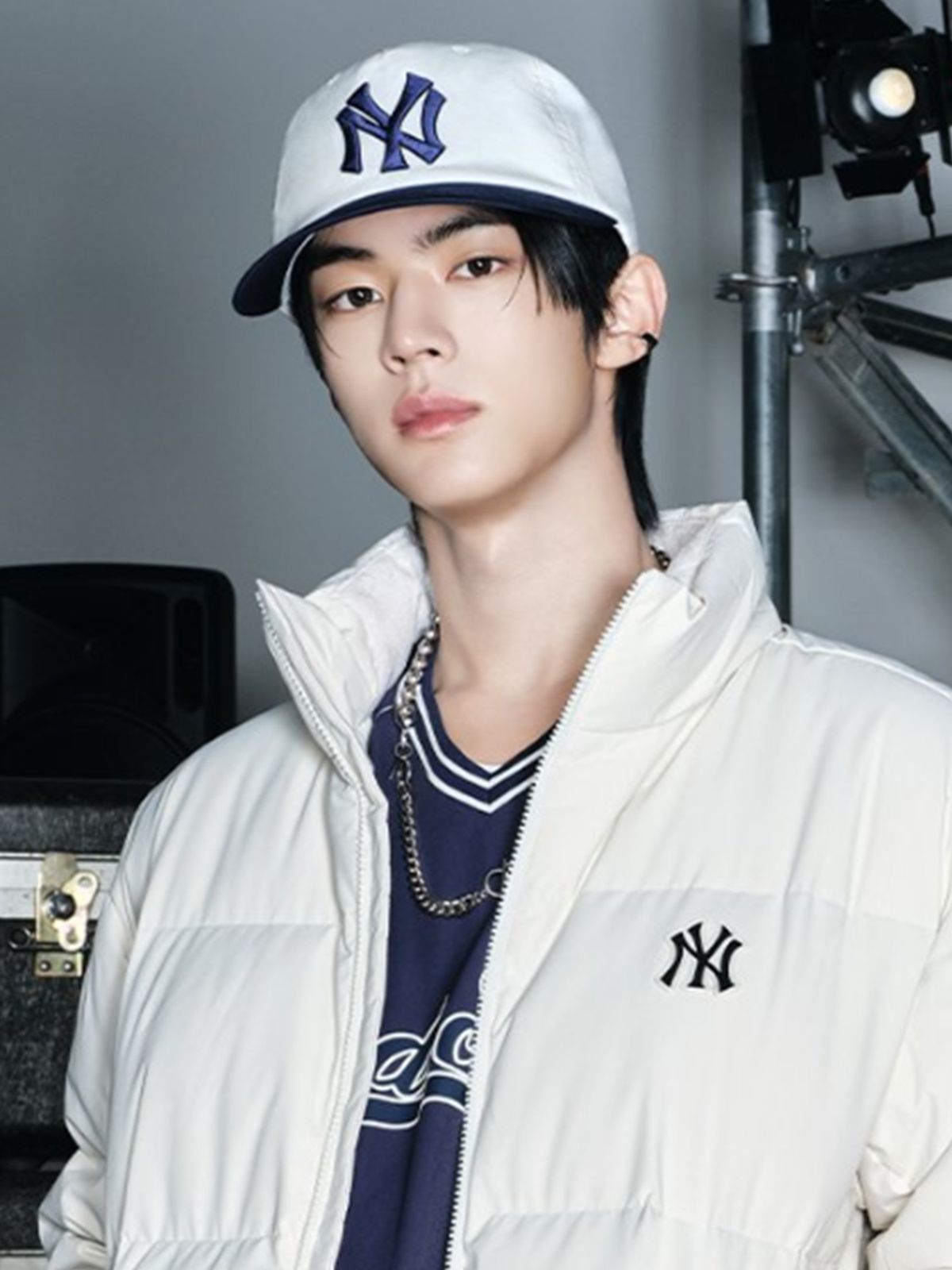엠엘비(MLB) Q핏 배색 언스트럭쳐 볼캡 NY (Navy)