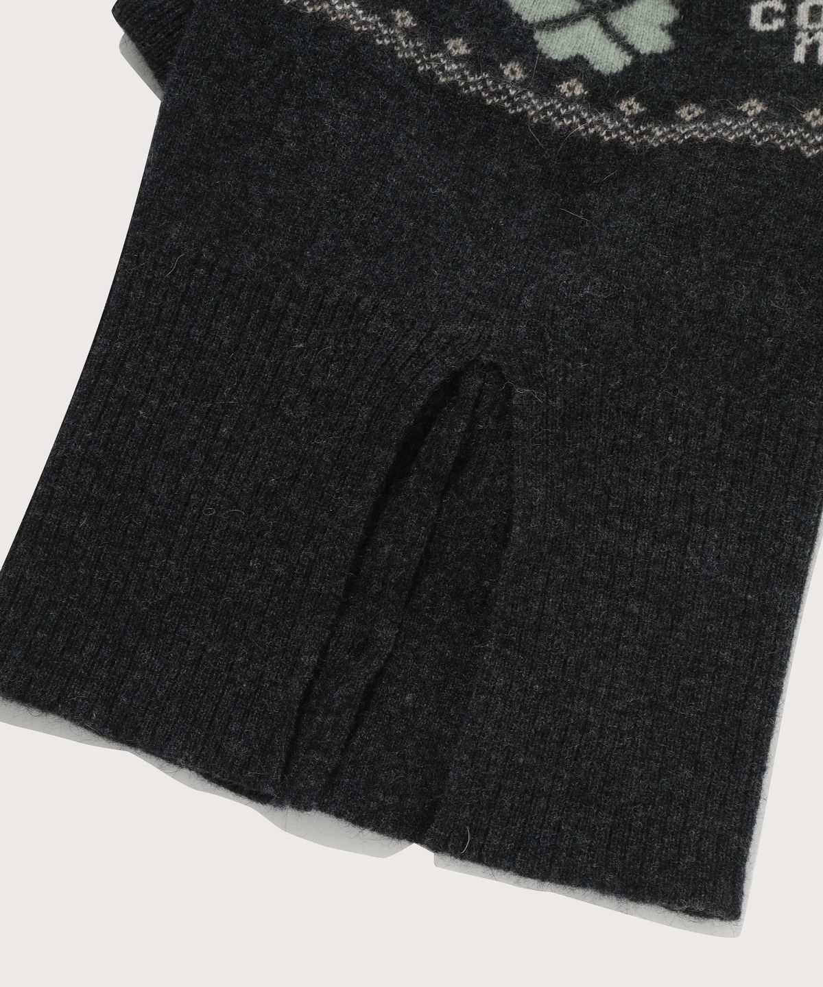 커버낫 우먼(COVERNAT WOMAN) 우먼 클로버하트 자카드 앙고라 바라클라바 Dark Gray