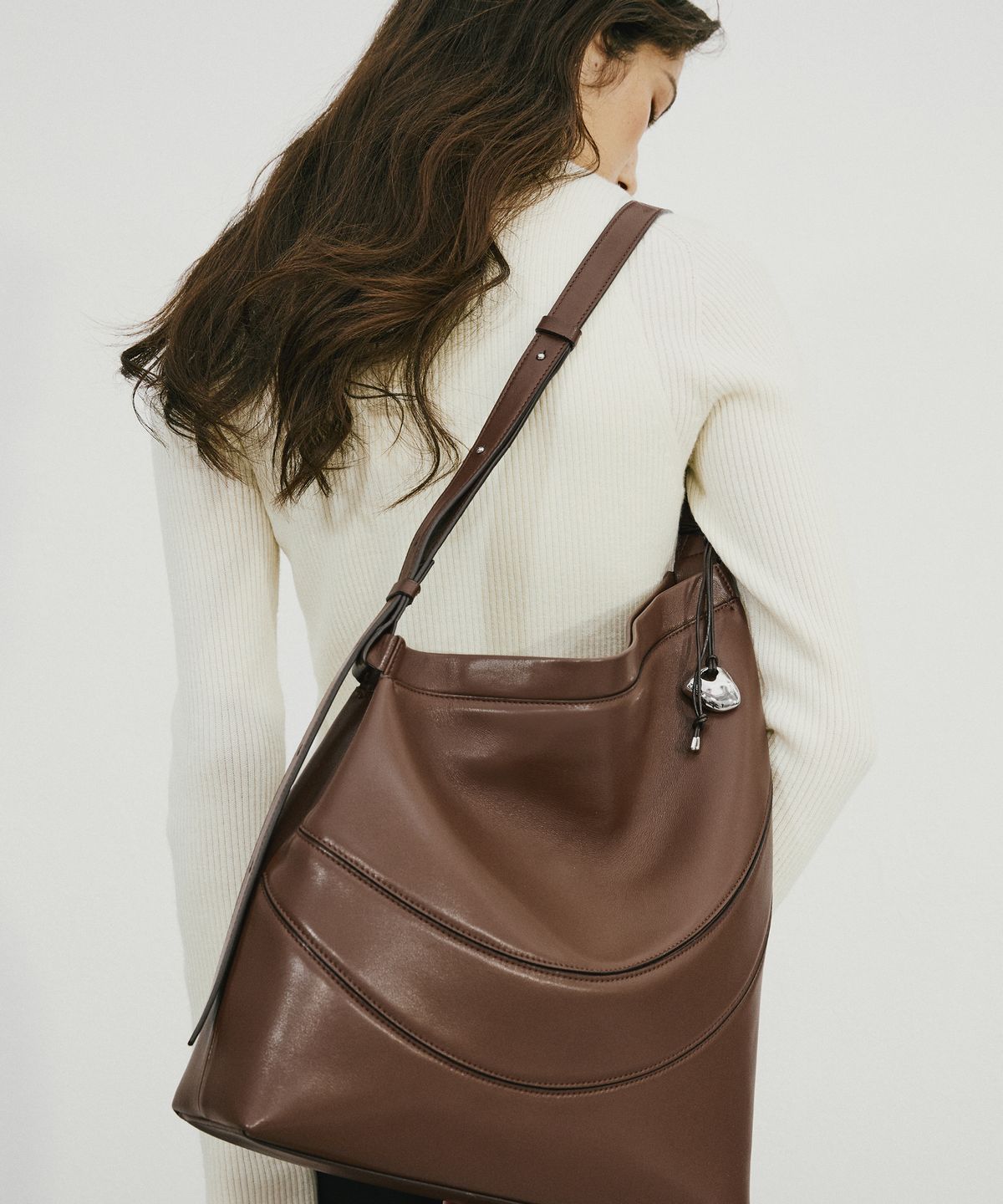 조에뜨(ZOEET) SORAE HOBO LEATHER BAG (TERRACOTTA)