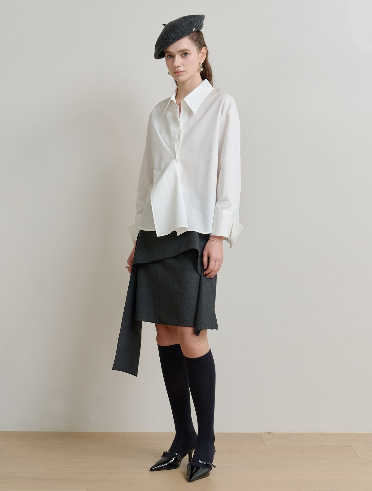 르이엘(LE YIEL) Ruffle A-Line Skirt_Charcoal Grey 러플 에이라인 스커트_차콜 그레이