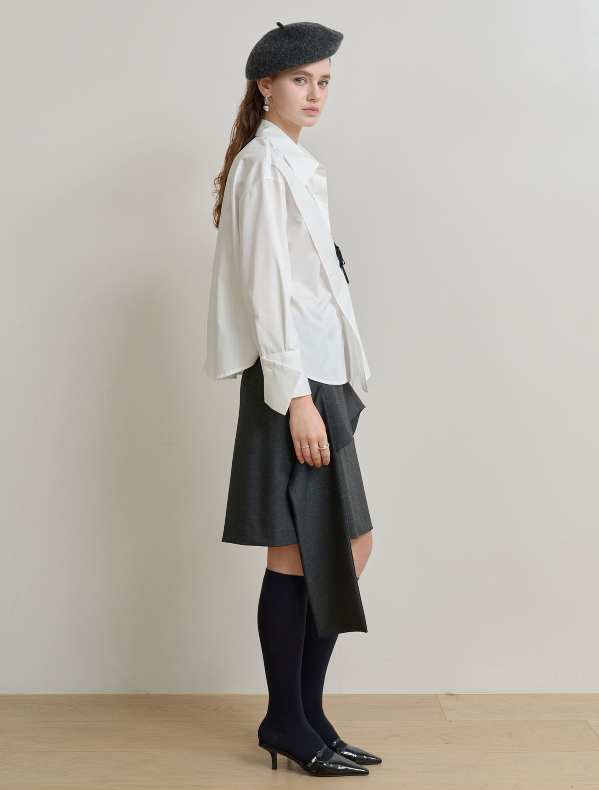 르이엘(LE YIEL) Ruffle A-Line Skirt_Charcoal Grey 러플 에이라인 스커트_차콜 그레이
