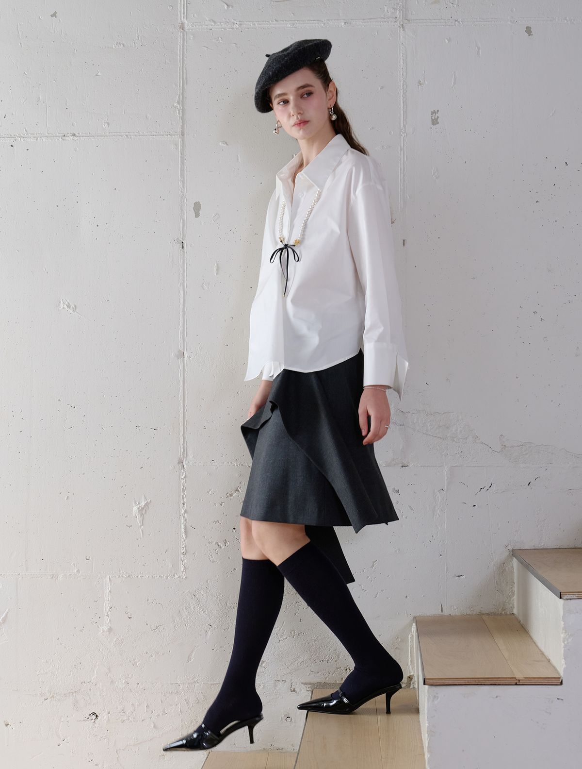 르이엘(LE YIEL) Ruffle A-Line Skirt_Charcoal Grey 러플 에이라인 스커트_차콜 그레이