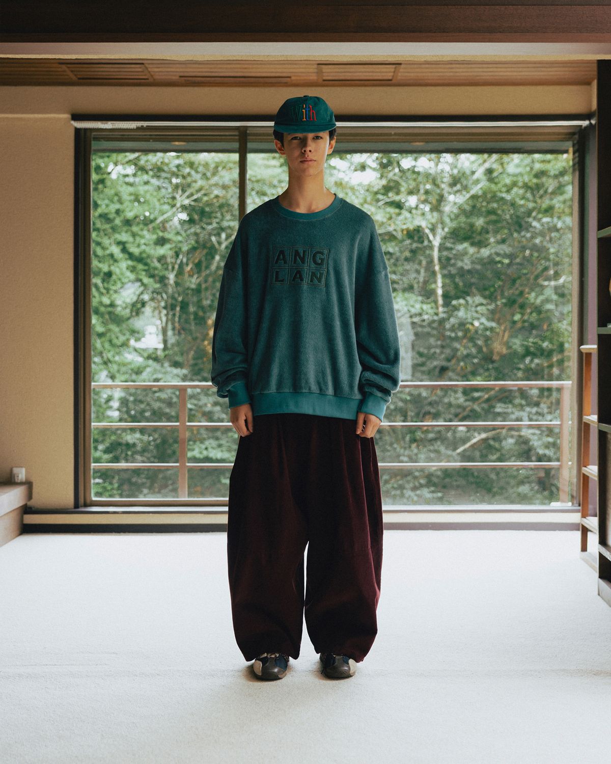 앵글런(ANGLAN) Terry Embroidered Pullover - Blue Green