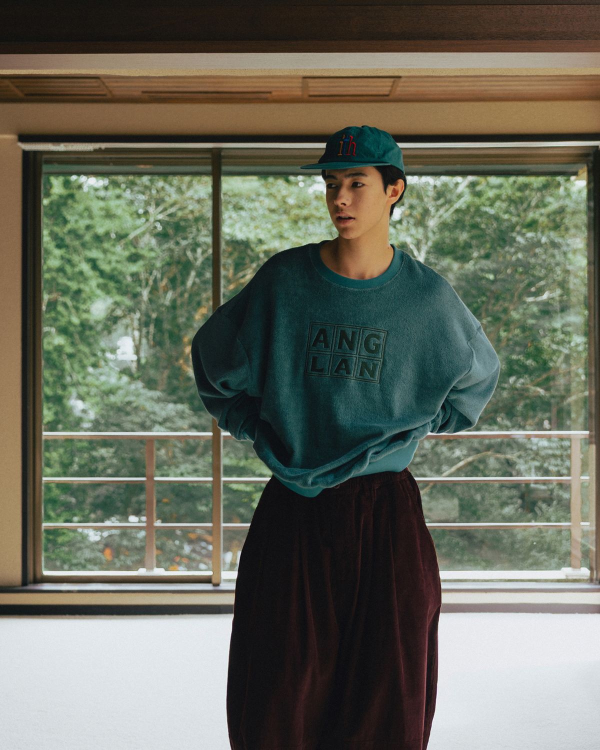 앵글런(ANGLAN) Terry Embroidered Pullover - Blue Green